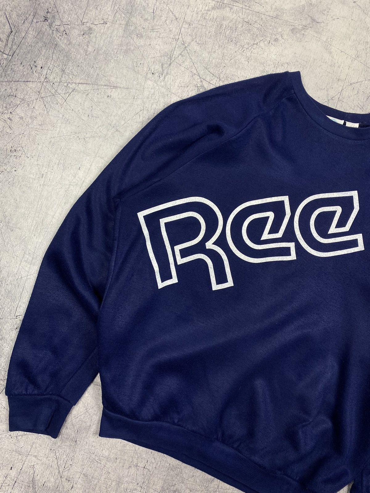 Reebok Vintage Reebok Y2K Big Logo Sweatshirt Size US S / EU 44-46 / 1 - 3 Thumbnail
