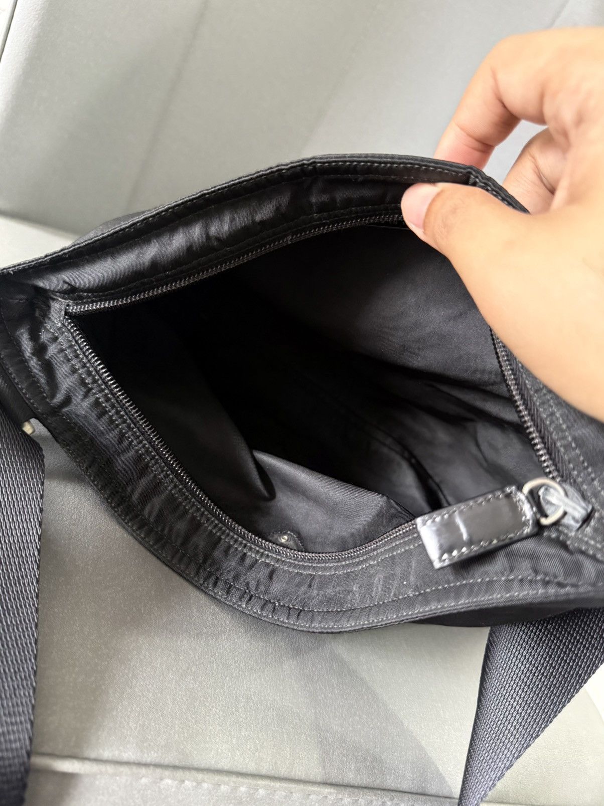 Prada Vintage Prada Medium Black Crossbody Sling Bag Size ONE SIZE - 11 Thumbnail