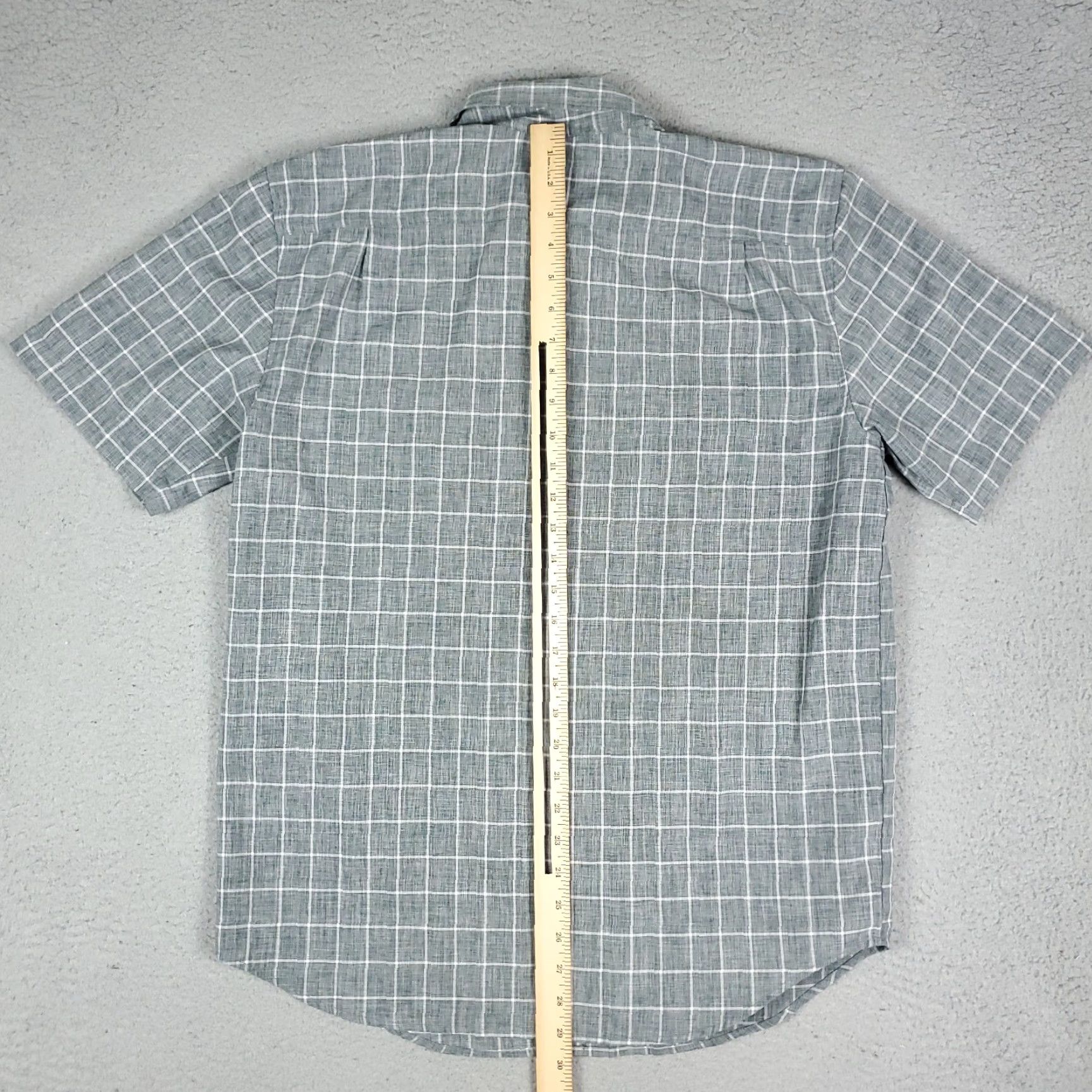 Orvis **Gray Orvis Plaid Mens Button-Up Shirt Size M** User: Gray Orvis Plaid Mens Button-Up Shirt Size M Size US M / EU 48-50 / 2 - 4 Thumbnail