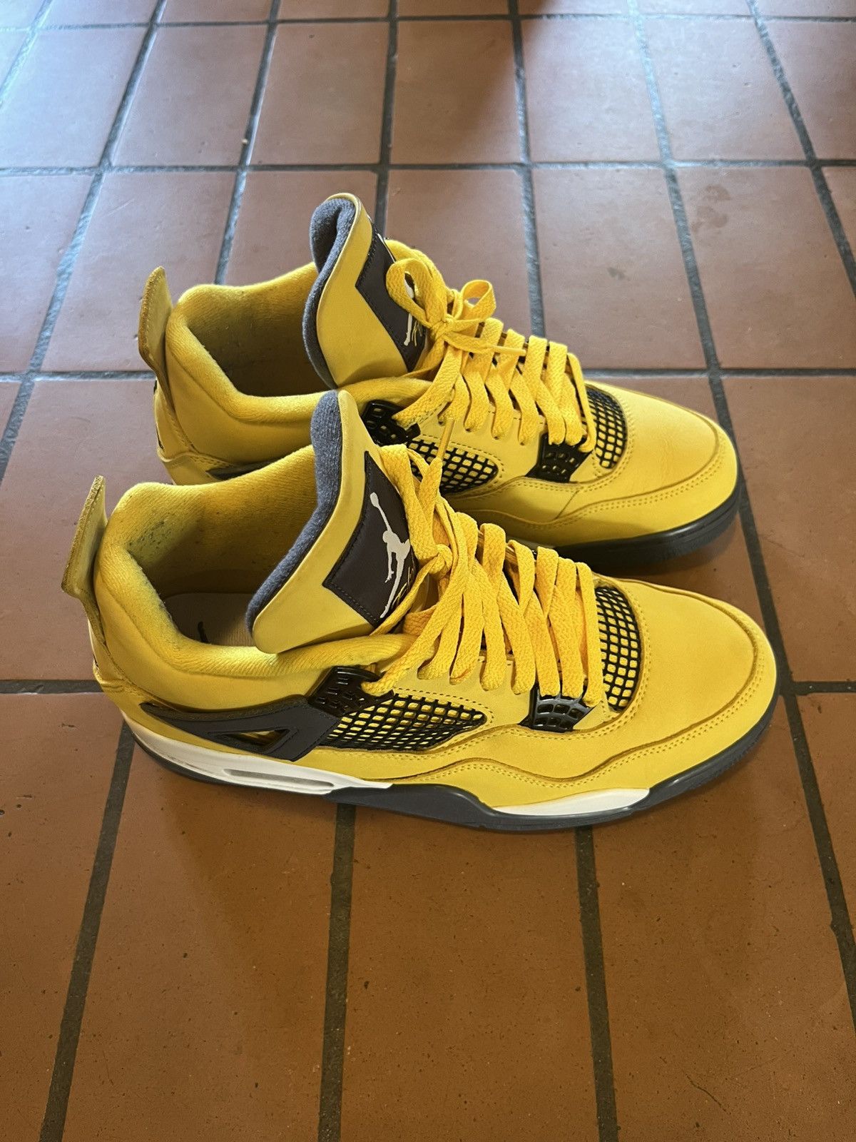 Jordan Brand Nike Air Jordan 4 Lightning Size US 10 / EU 43 - 4 Thumbnail