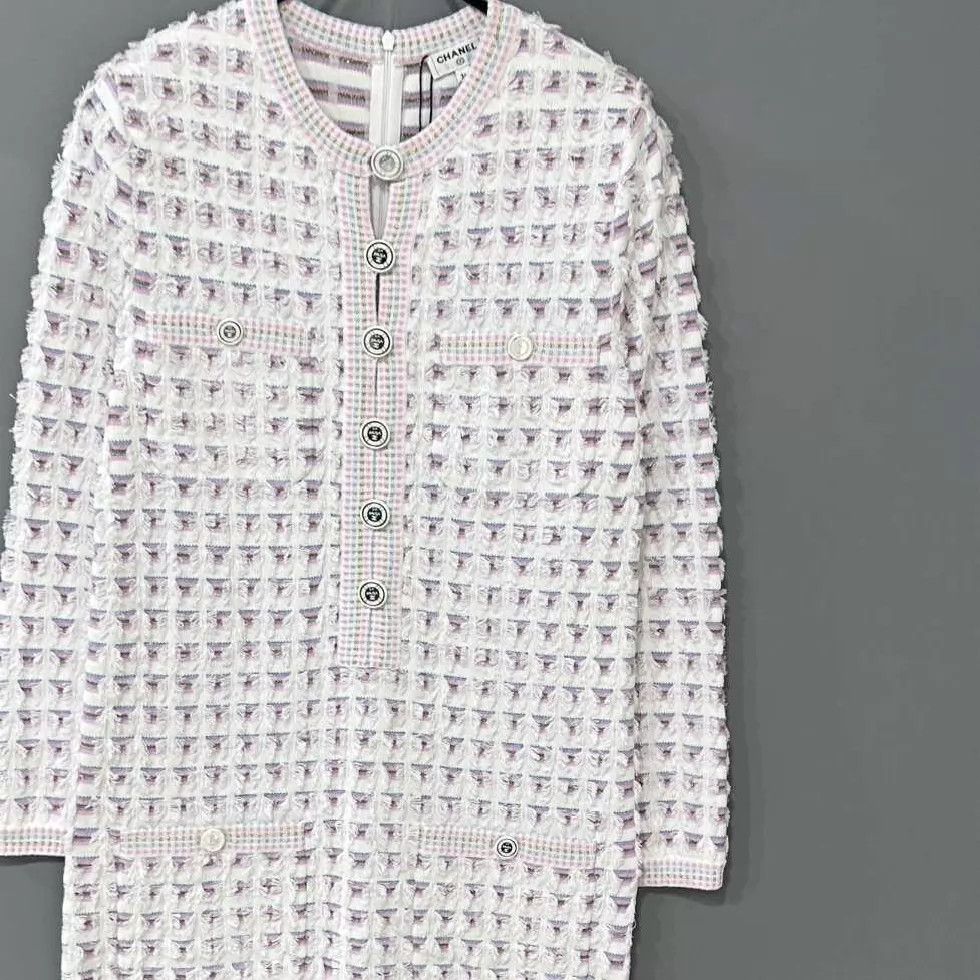Chanel Chanel Pink White 4-Pocket Tweed Dress 36 Size XS / US 0-2 / IT 36-38 - 2 Thumbnail