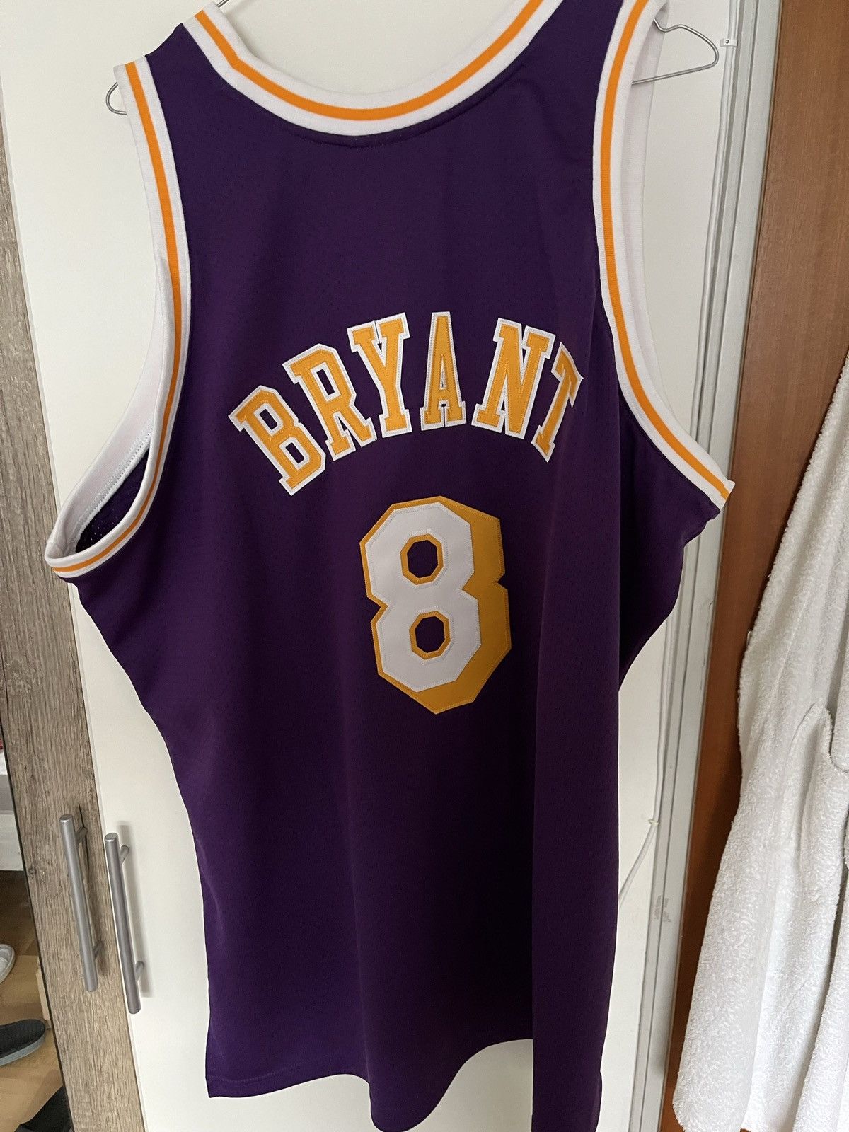 Maillot NBA Lakers Kobe Bryant 1996 - Mitchell & Ness Taille XL - Très Bon état