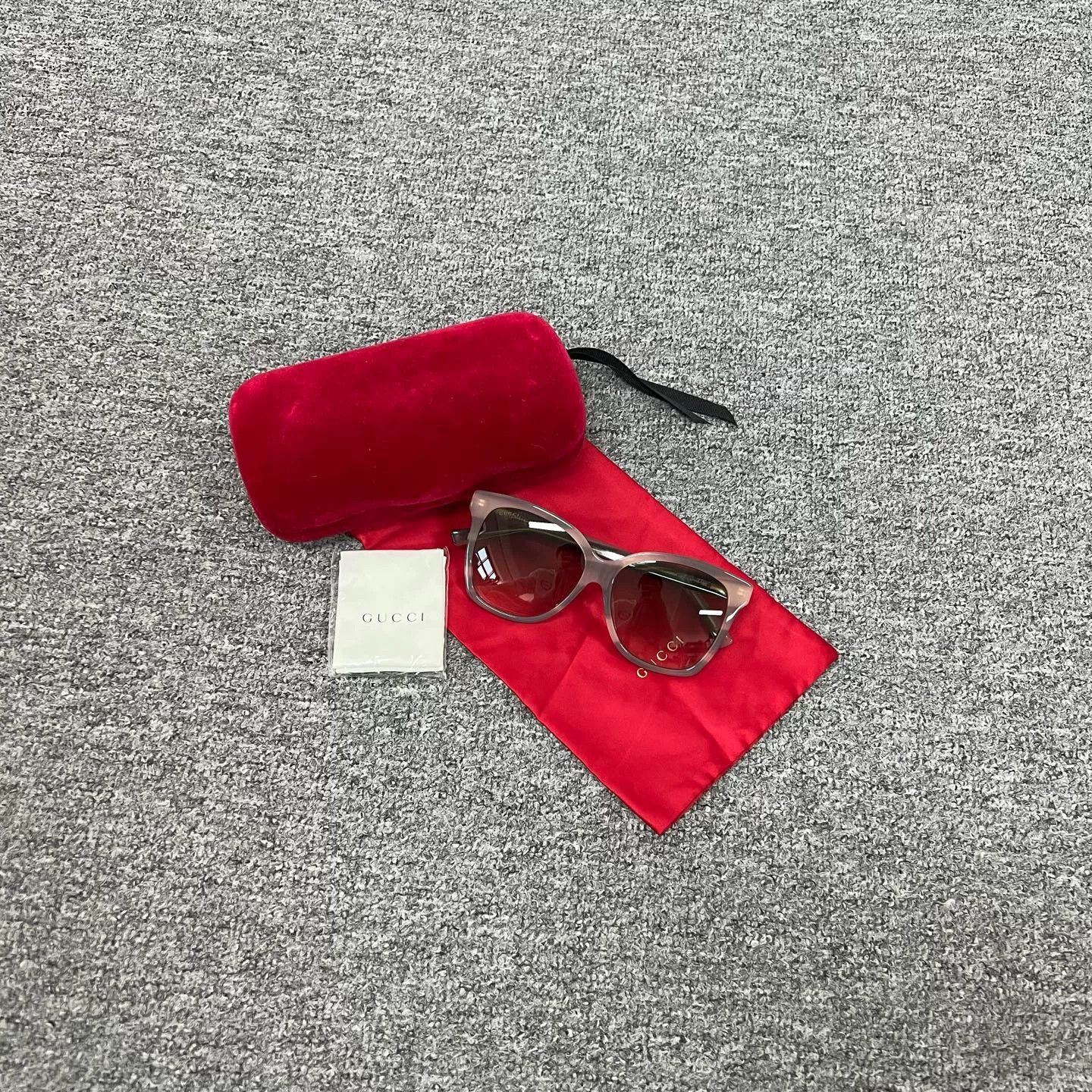 Gucci Gucci Red Green Stripe Sunglasses New Size ONE SIZE - 1 Thumbnail