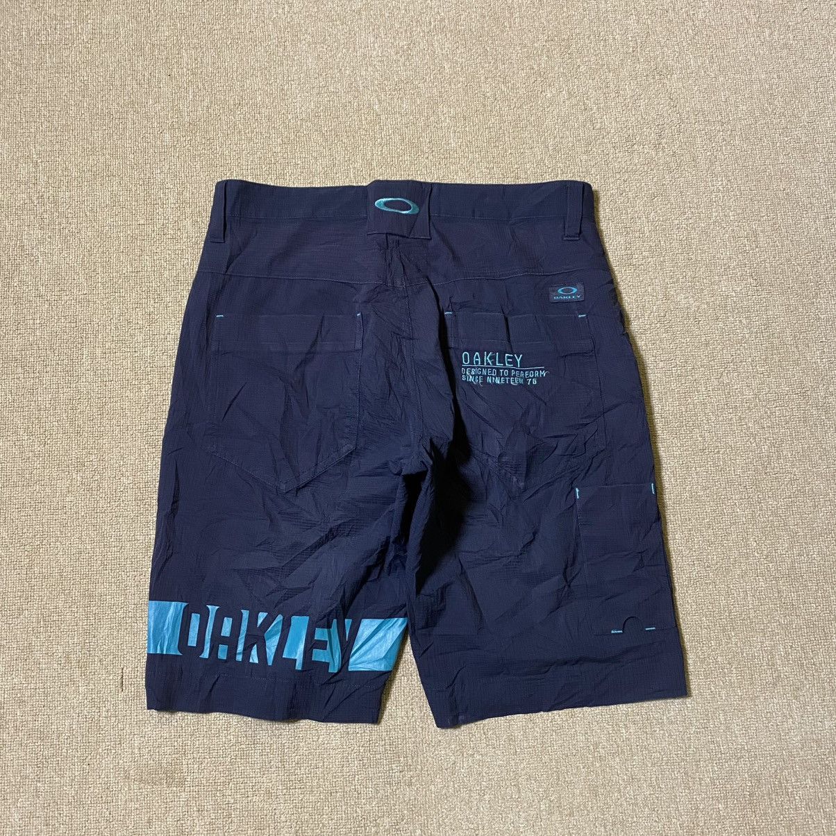 Oakley Oakley Outdoor Shorts Peformance Fit Size US 31 - 11 Thumbnail