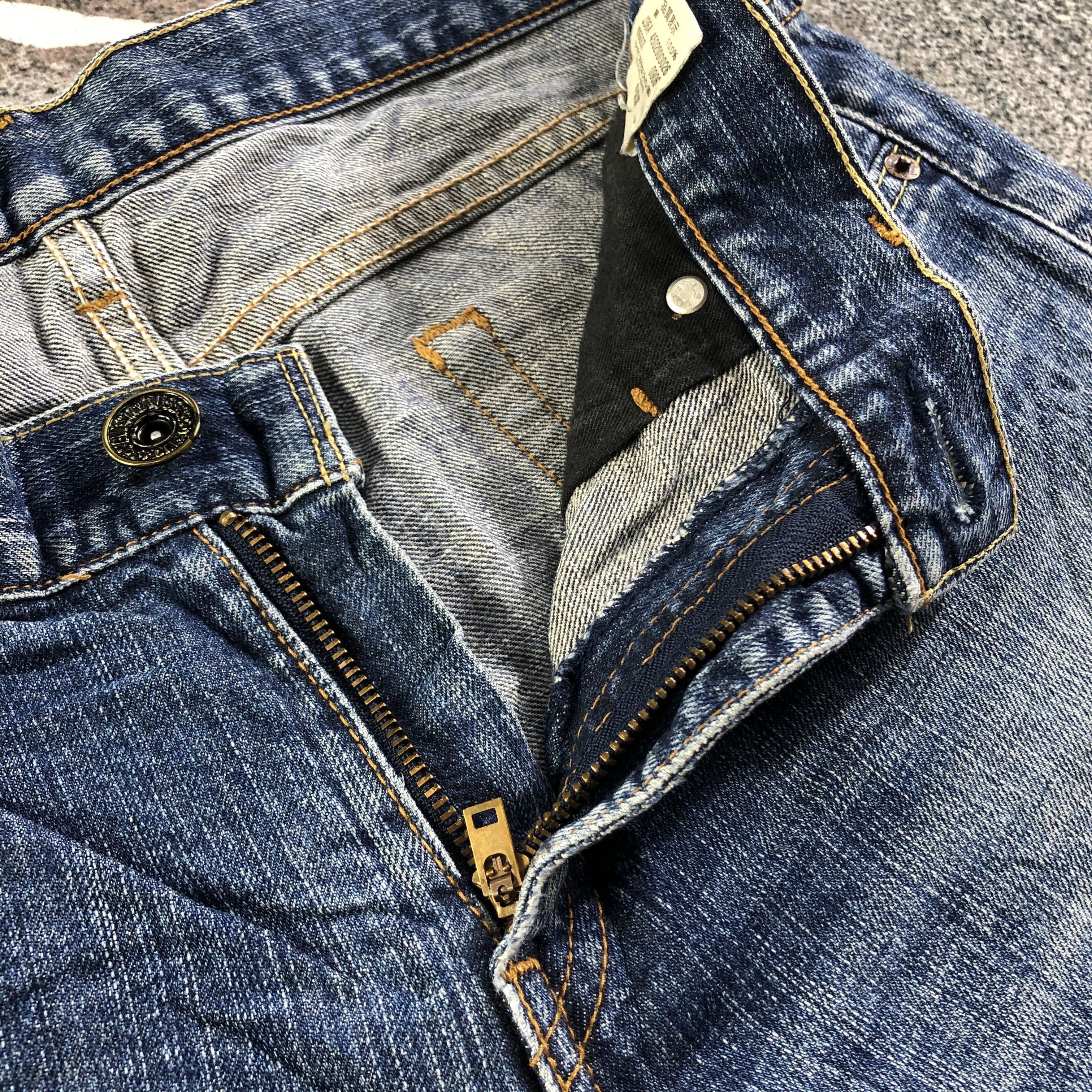 Levi's Vintage Levis 607 Jeans Flare Denim KJ2844 Size US 32 / EU 48 - 8 Thumbnail