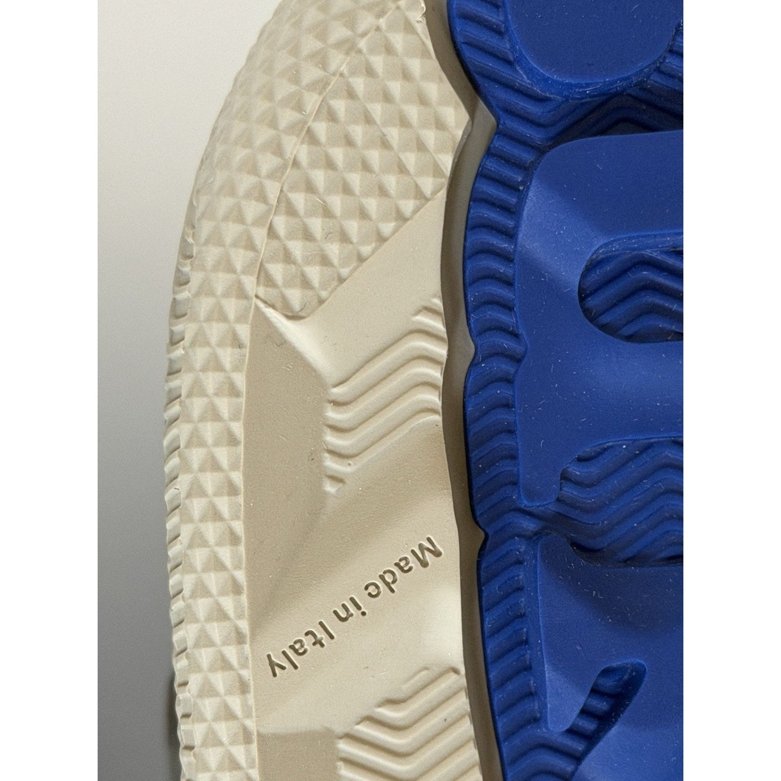 Burberry Burberry Women's Lichen IP Check Sneakers 9 US 8095373 Size US 9 / IT 39 - 14 Thumbnail