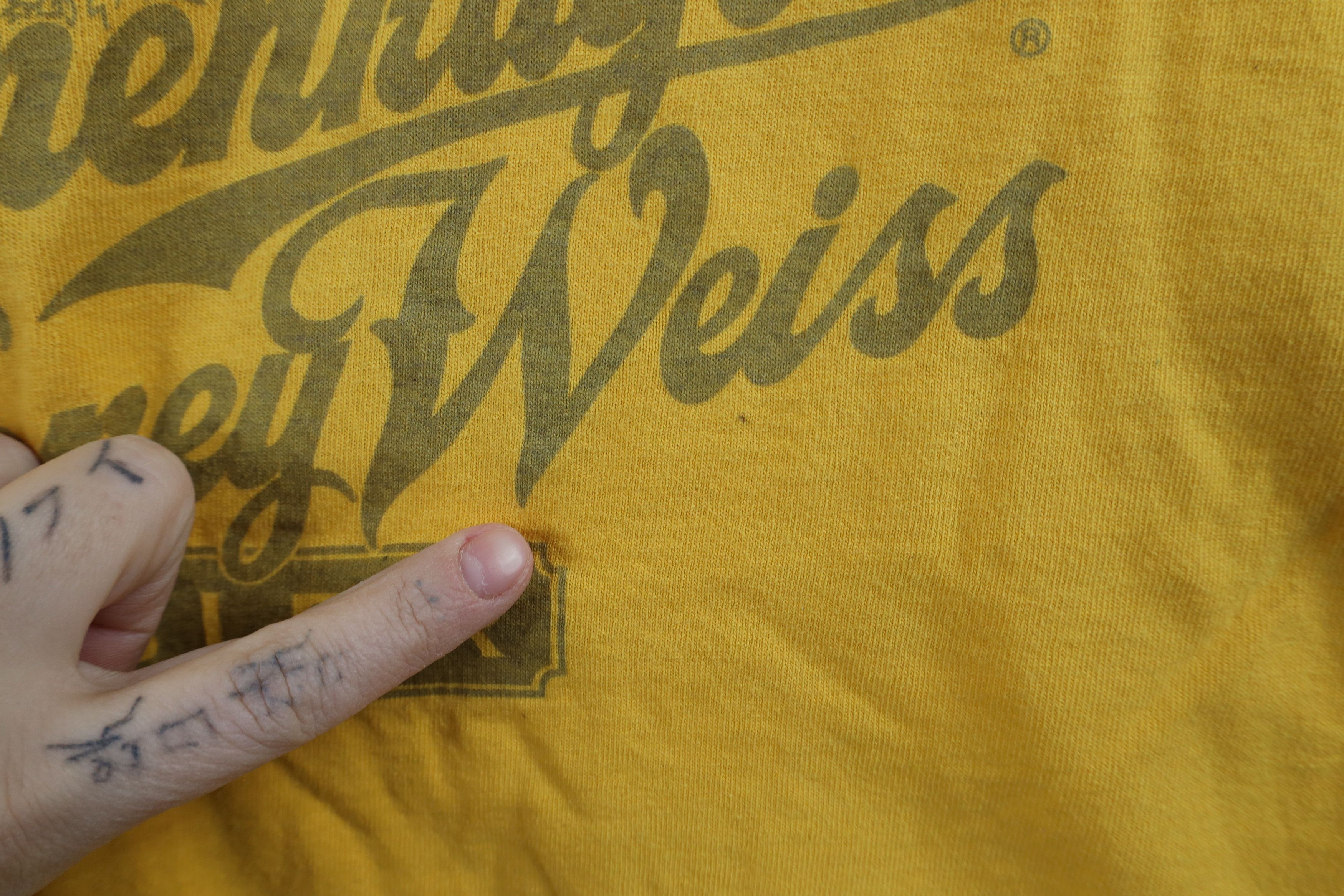 Vintage Vintage 90s Leinenkugels Honey Weiss Bier Beer T-Shirt USA Size US XXL / EU 58 / 5 - 5 Thumbnail
