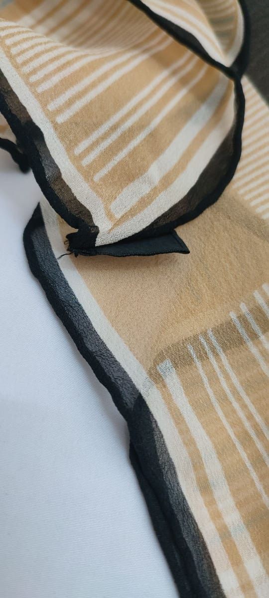 Yves Saint Laurent Vintage Yves Saint Laurent Silk Scarf Size ONE SIZE - 5 Thumbnail