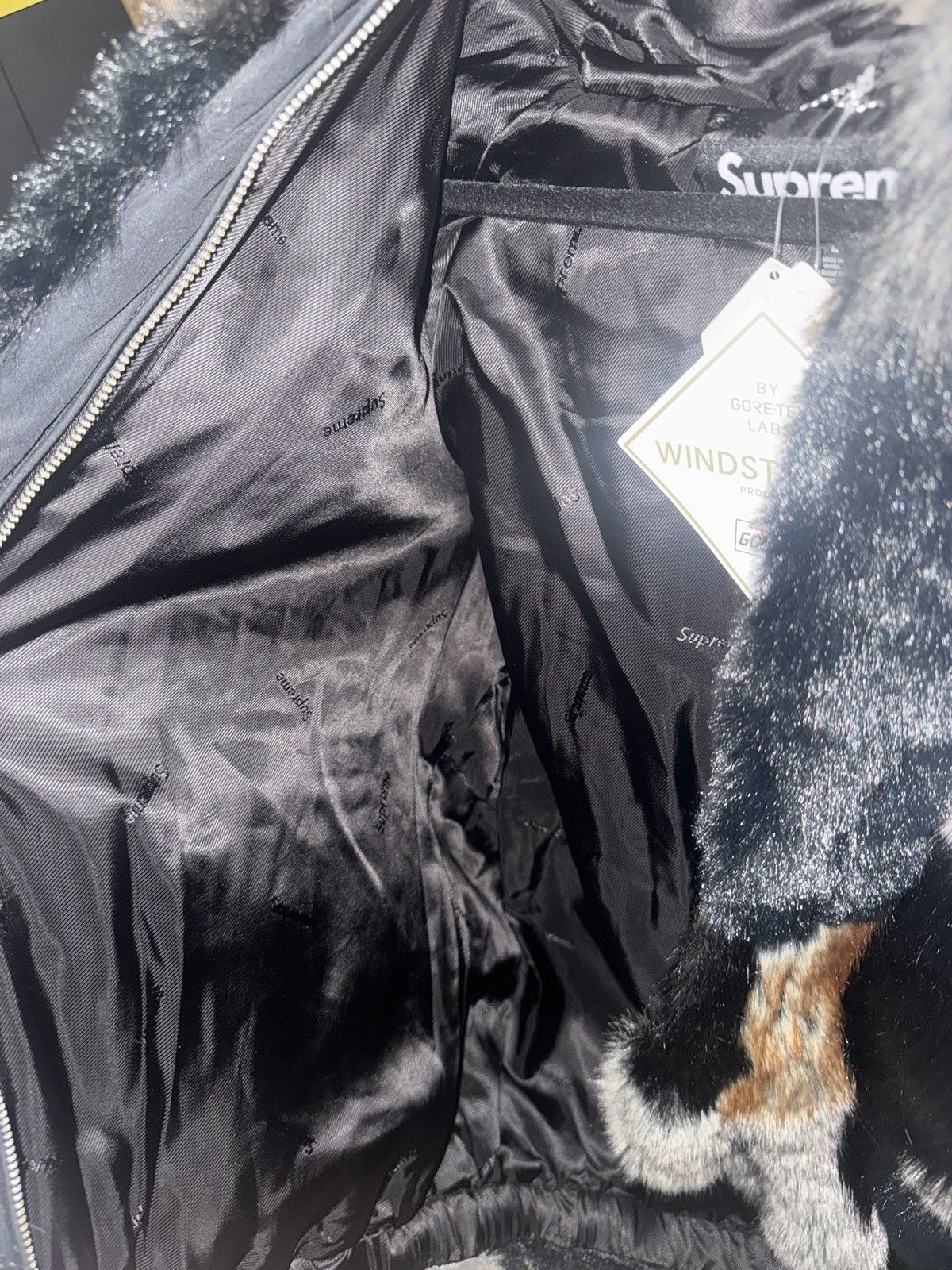 Supreme Supreme Patchwork Faux Fur X Goretex Windstopper Size US L / EU 52-54 / 3 - 5 Thumbnail