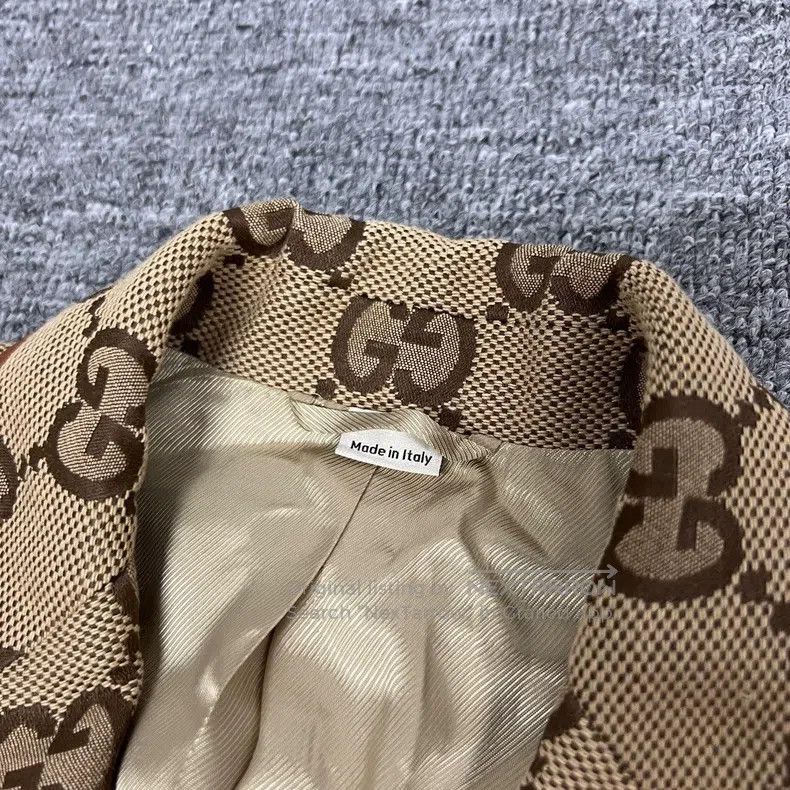 Gucci Gucci Full-printed old-fashioned leather-stitched suit jac Size US S / EU 44-46 / 1 - 5 Thumbnail
