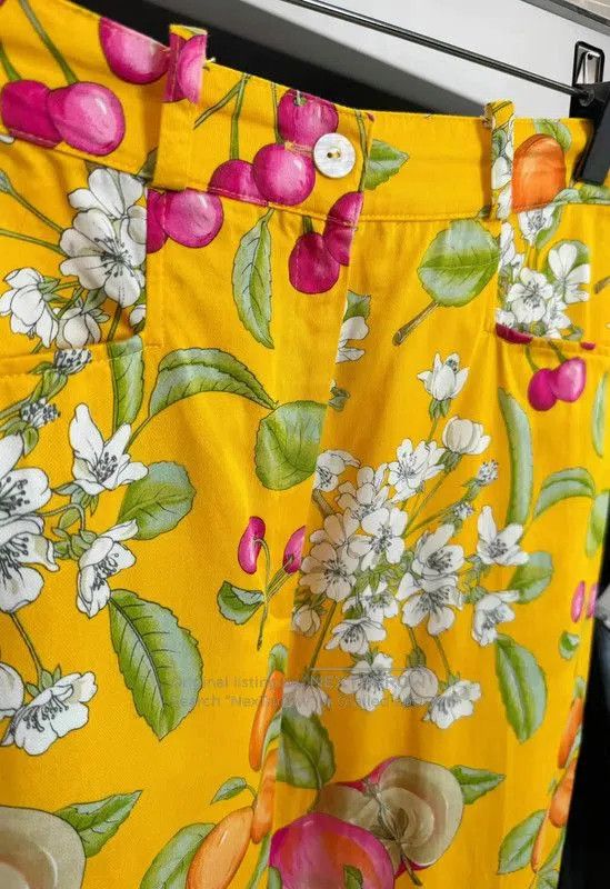 Max Mara MaxMara Yellow Cotton Casual Pants for Women . Size 23" - 3 Thumbnail
