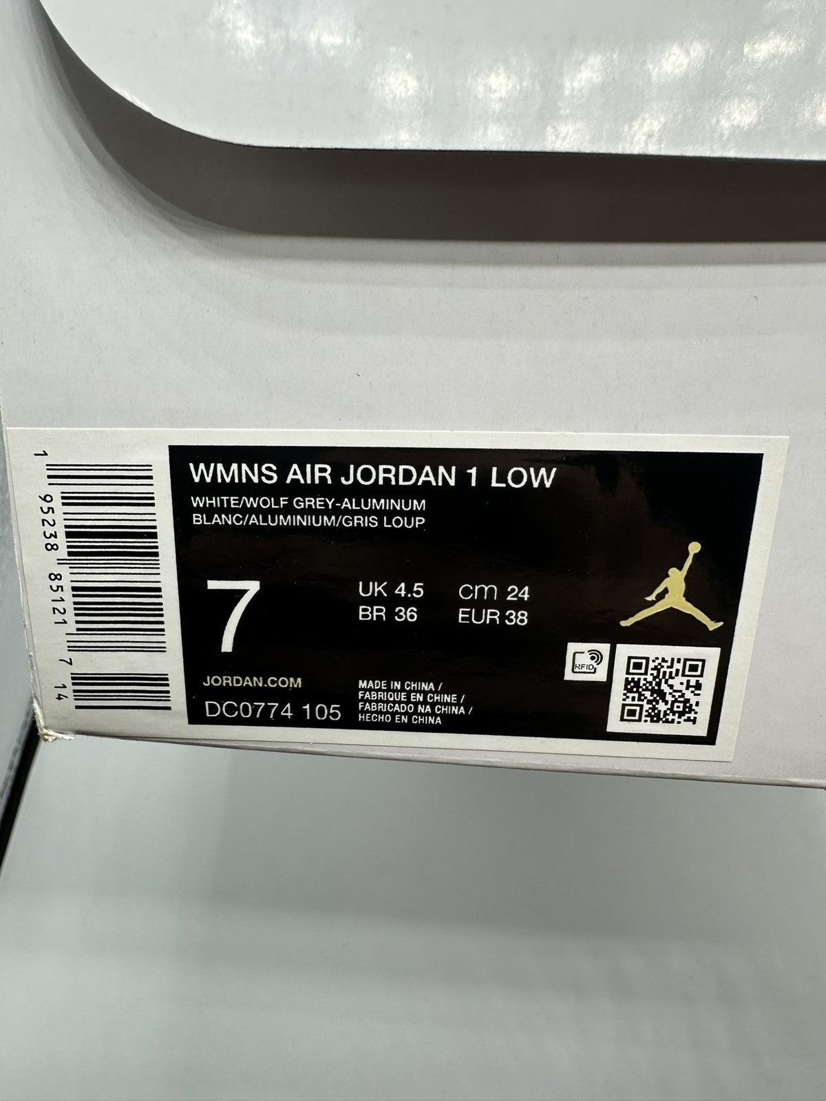 Jordan Brand Air Jordan 1 Low Wmns “Wolf Grey” size 7w Size US 7 / IT 37 - 7 Thumbnail