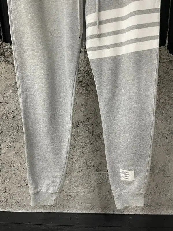 Thom Browne Thom Browne Men's Cotton Casual Pants in Gray . Size US 30 / EU 46 - 4 Thumbnail