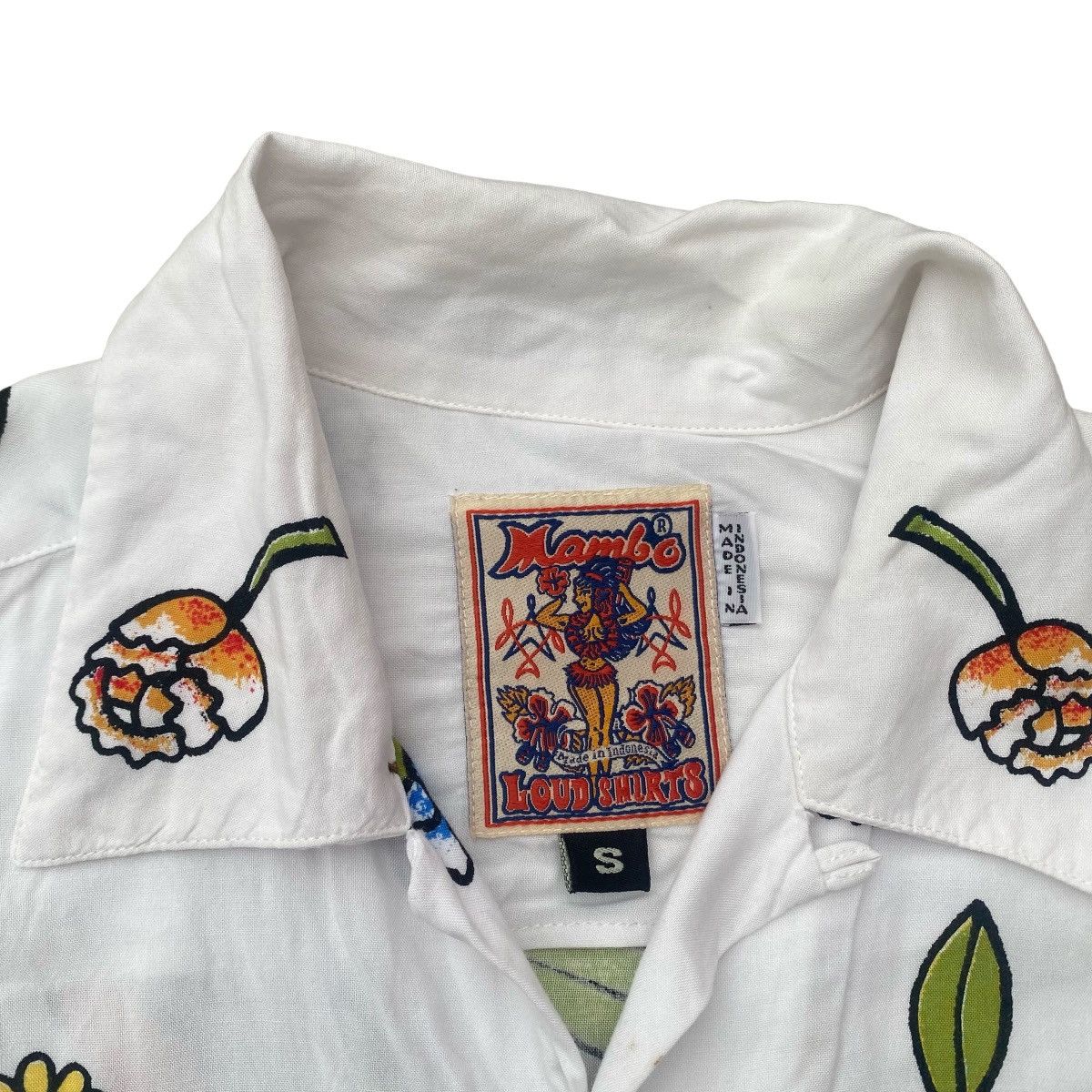 Mambo Rare 1990s “Patterns of Migration” Reg Mombassa Rayon shirt Size US M / EU 48-50 / 2 - 6 Thumbnail