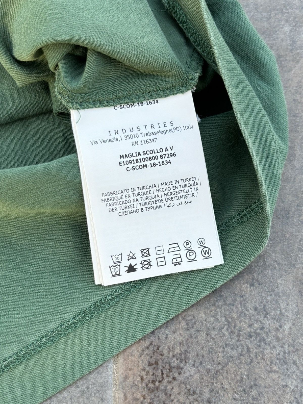 Moncler T-shirt Moncler Size US M / EU 48-50 / 2 - 5 Thumbnail