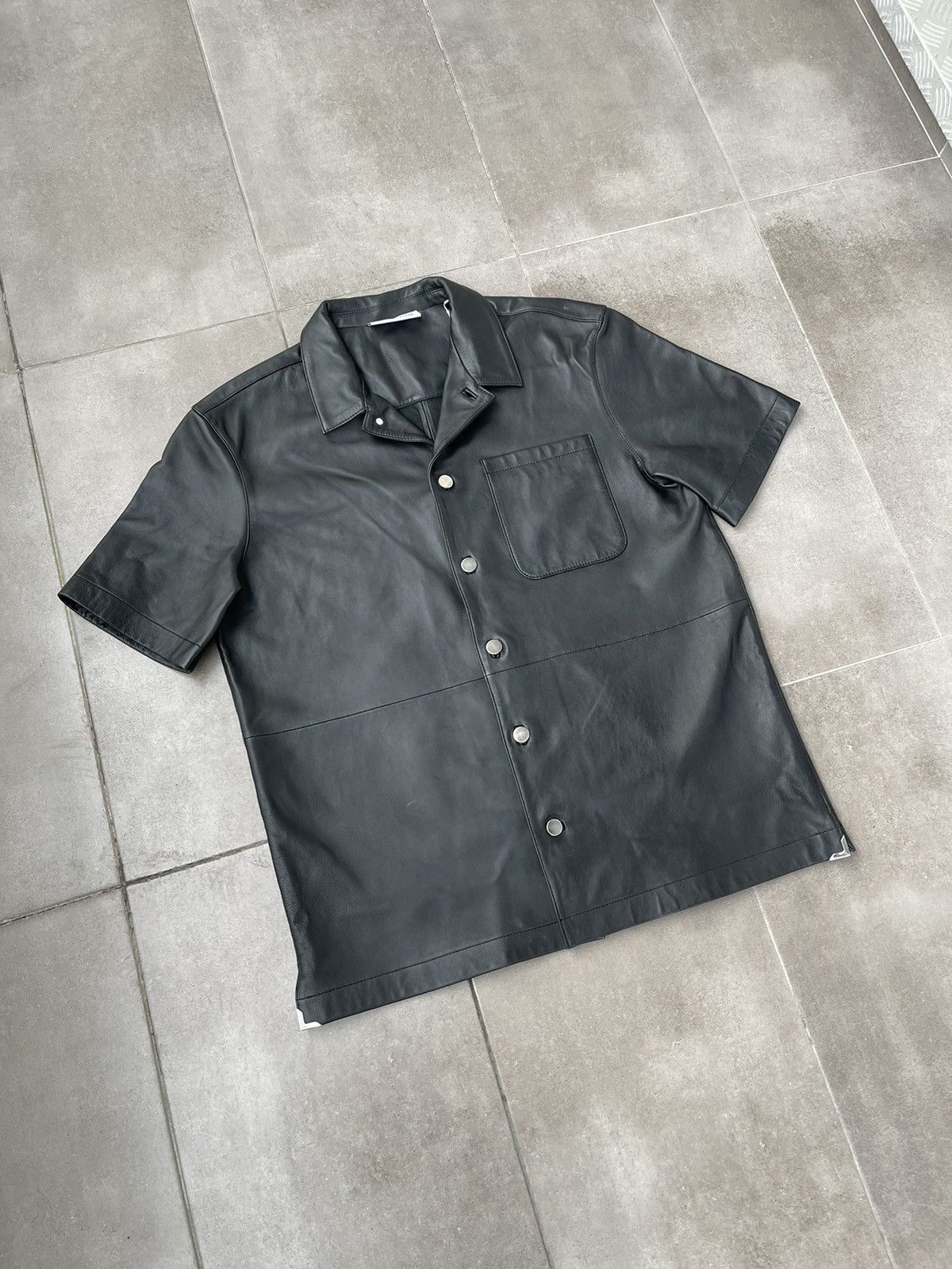 Han Kjobenhavn !DS! FW22 Han Kjobenhavn Black Leather Summer Shirt Size US M / EU 48-50 / 2 - 14 Thumbnail