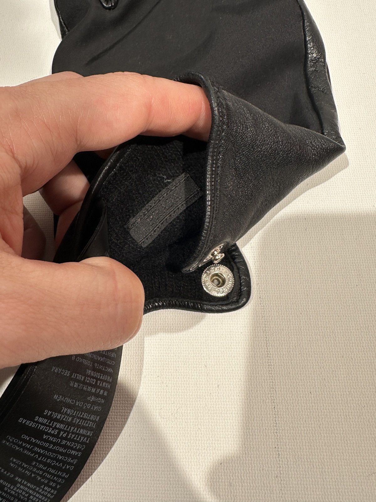 Prada Prada Triangle Pouch Gloves Size ONE SIZE - 7 Thumbnail