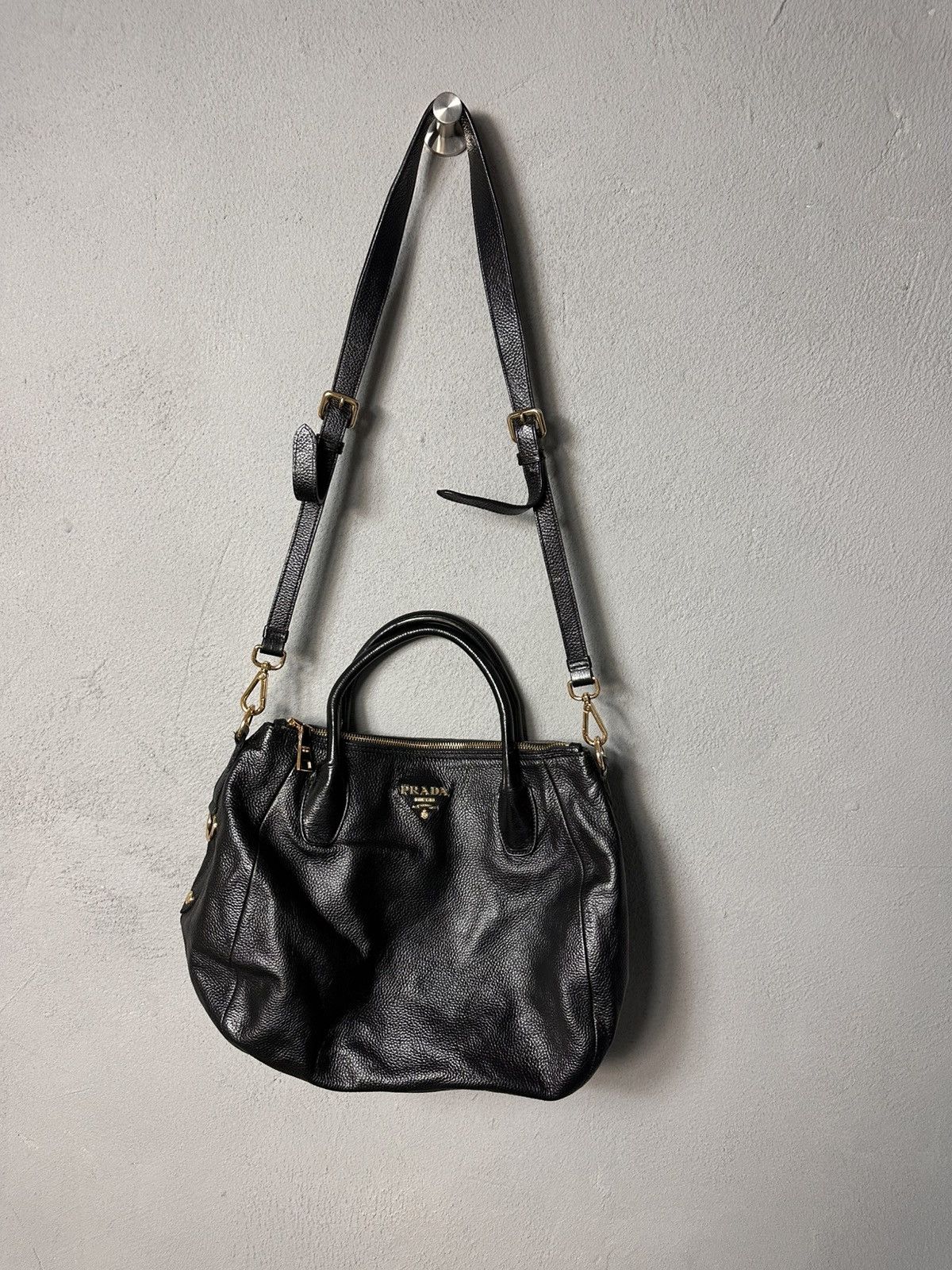 Prada Black Vitello Daino Leather Sacca 2 Manici Hobo Bag