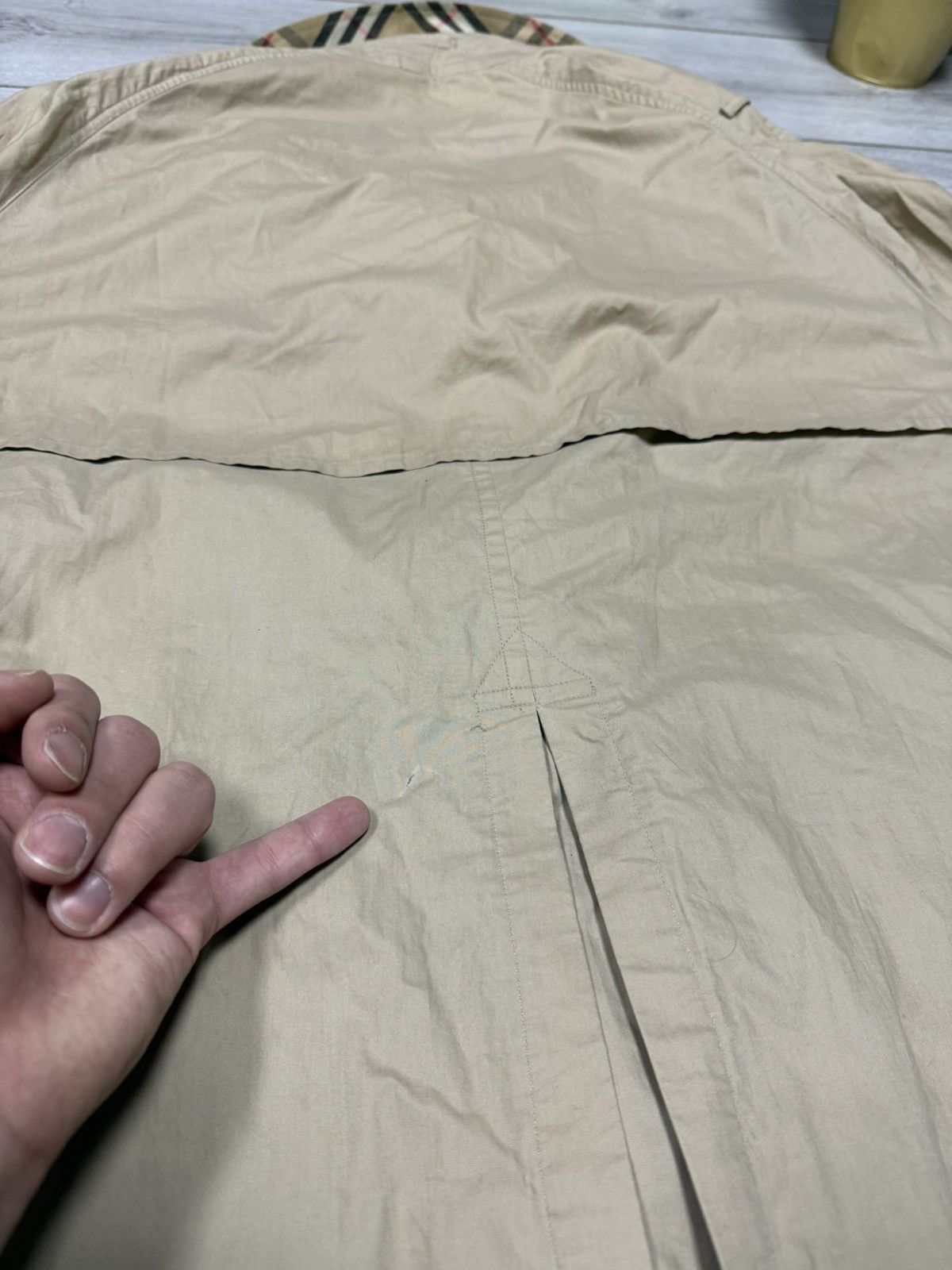 Burberry Burberry double breasted trench coat buttons vintage England Size US L / EU 52-54 / 3 - 21 Thumbnail