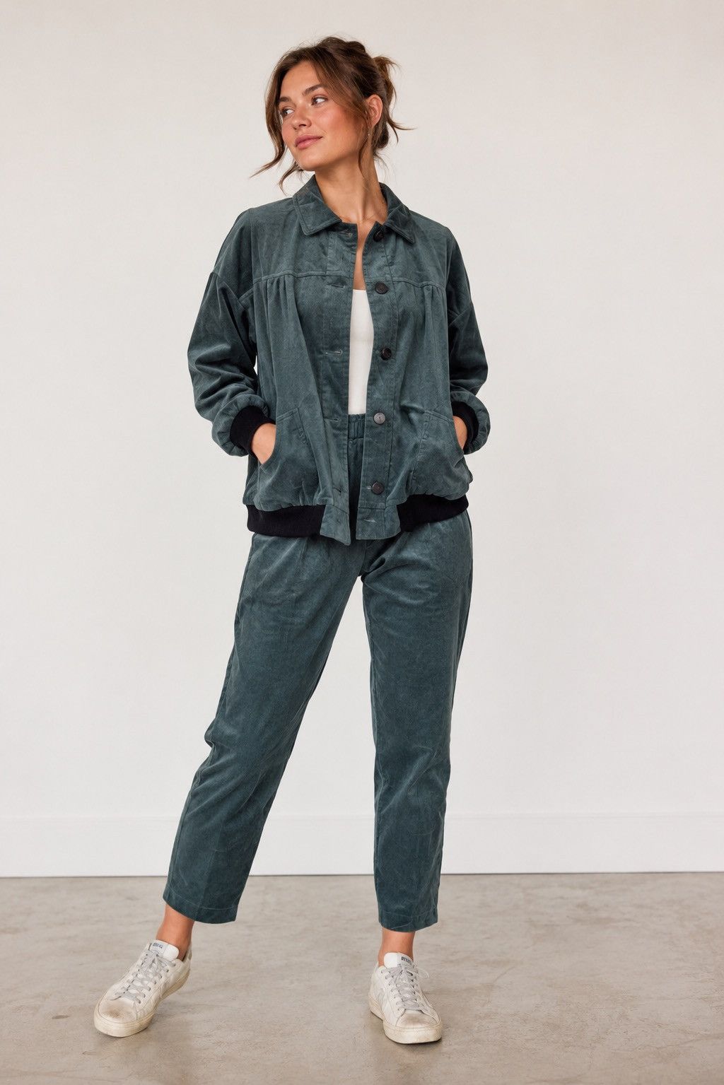 Other Vintage women’s 2 pc set coat pants sage green velvet plush Size M / US 6-8 / IT 42-44 - 1 Thumbnail