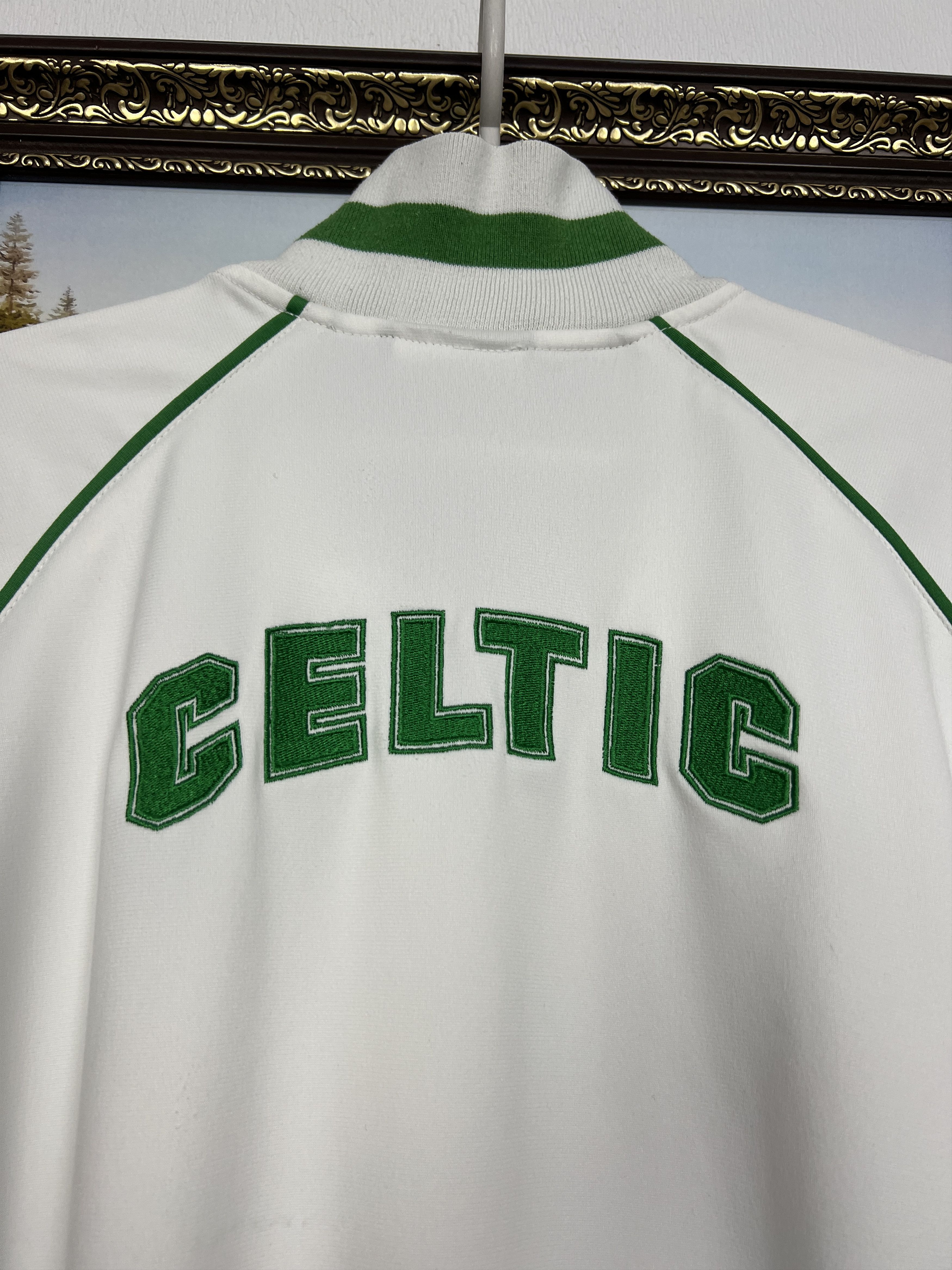 Umbro Vintage Celtic Football Jacket Soccer Track Top Zip Rare Size US L / EU 52-54 / 3 - 10 Thumbnail