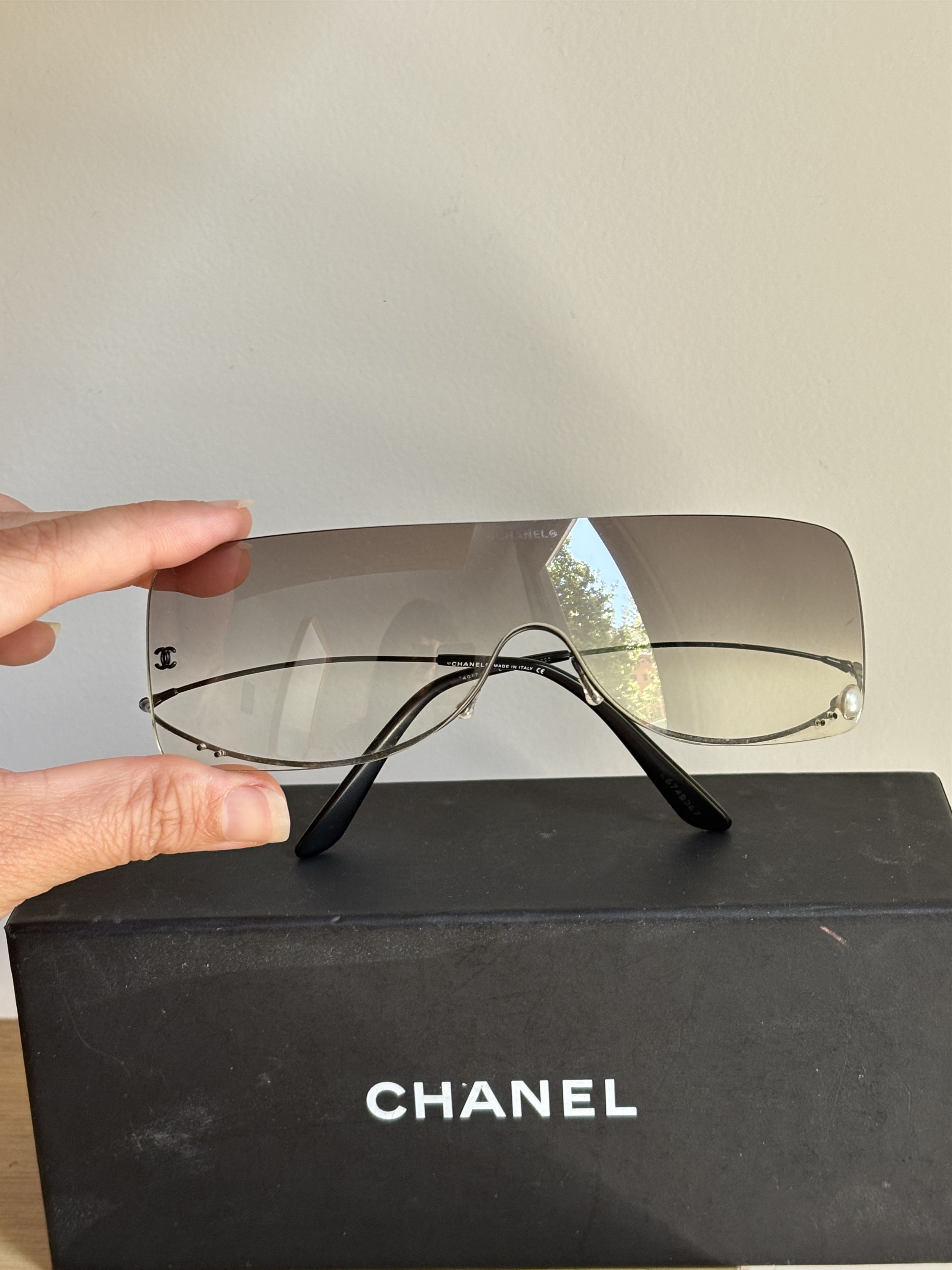 Chanel Chanel Sunglasses 4077-H CC Rhinestone Rimless 4017 Vintage Size ONE SIZE - 9 Thumbnail
