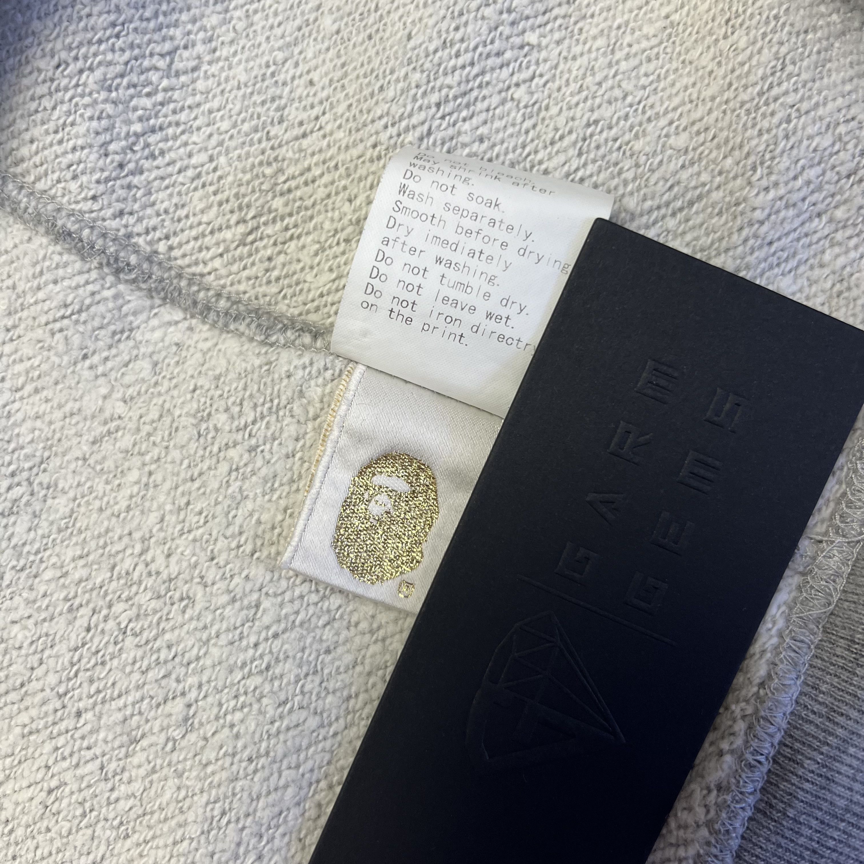 Bape Big Ape Head Crewneck Size US M / EU 48-50 / 2 - 9 Thumbnail