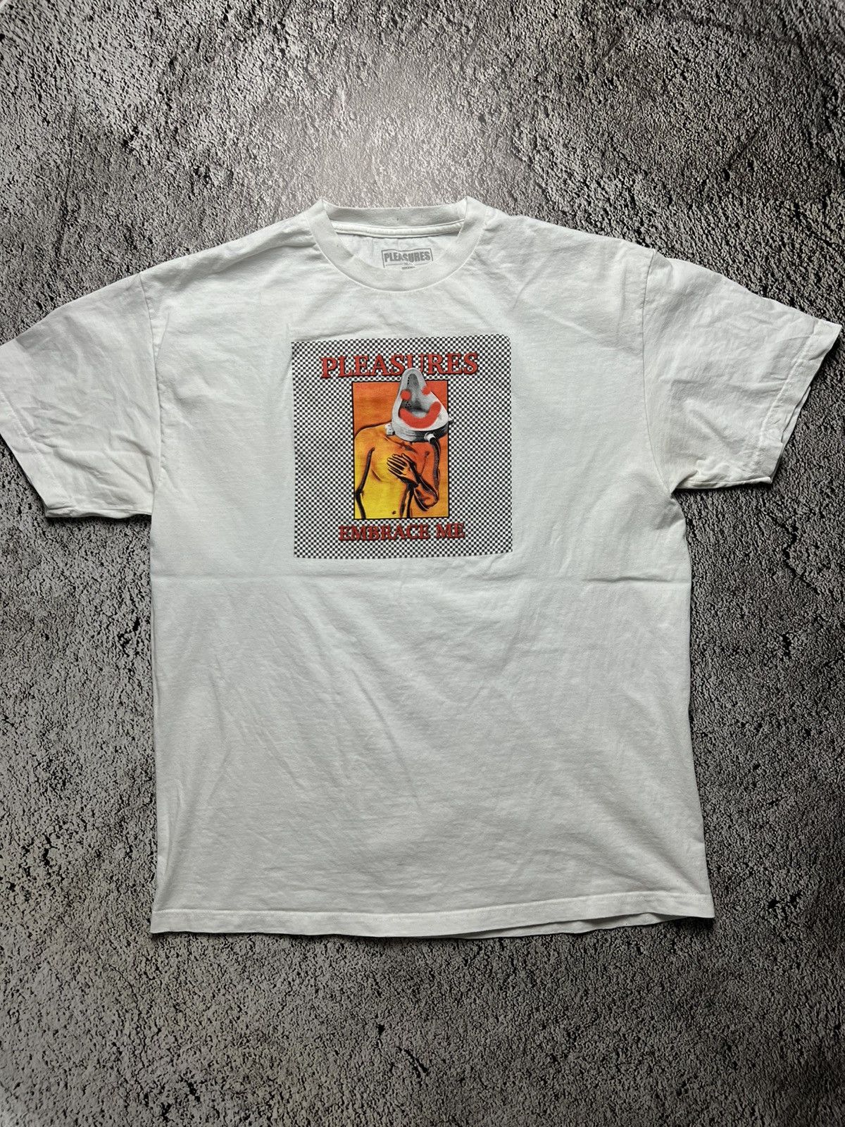 Pleasures Pleasures now “embrace me” t shirt Size US XL / EU 56 / 4 - 1 Thumbnail