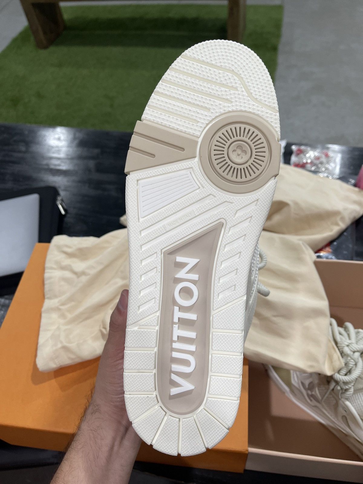 Louis Vuitton Louis Vuitton LV Skate Sneaker Size US 11 / EU 44 - 9 Thumbnail