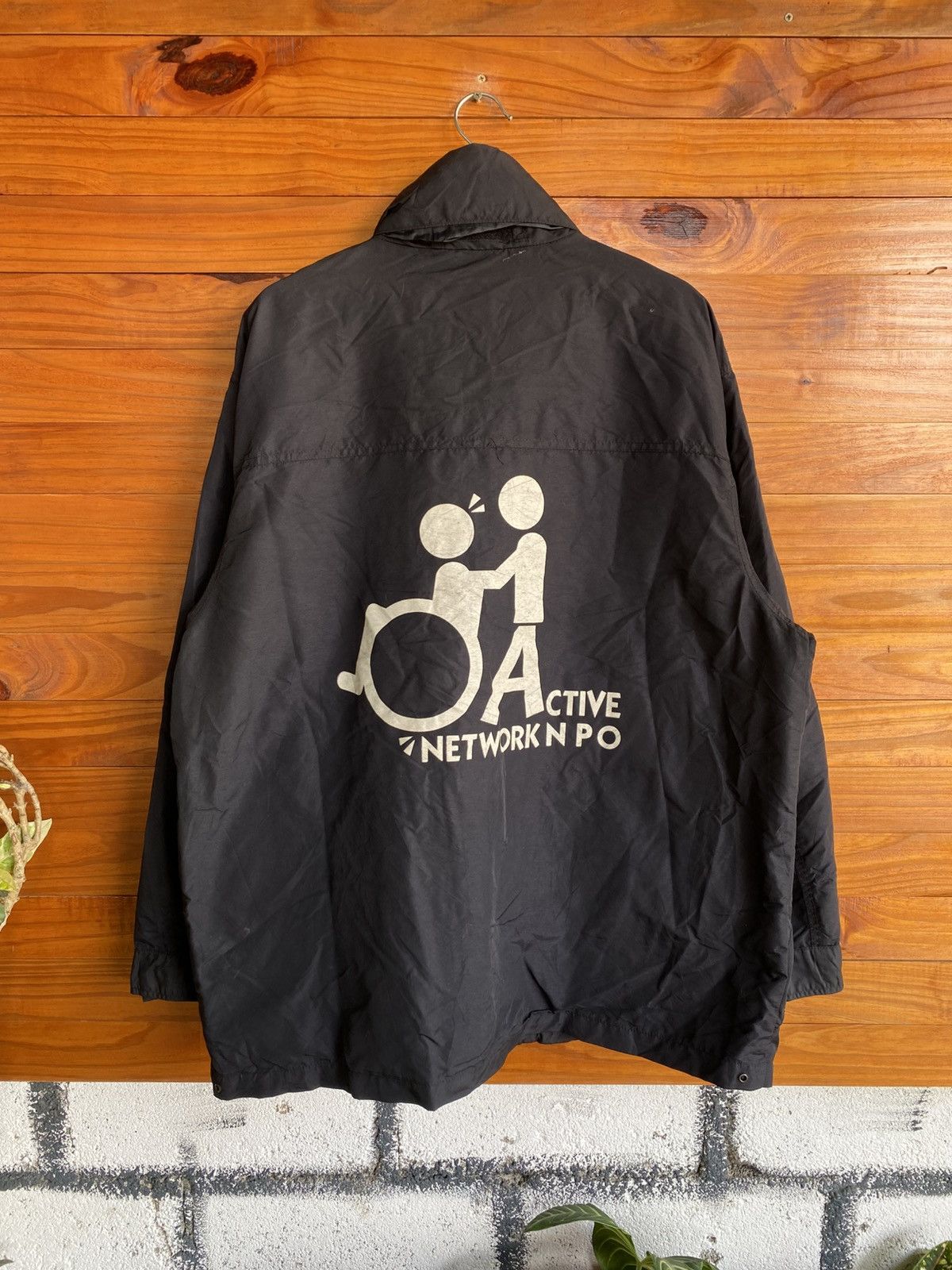 Vintage Vintage REDSKINS Active Network NPO Black Hooded Jacket |l Size US XL / EU 56 / 4 - 9 Thumbnail