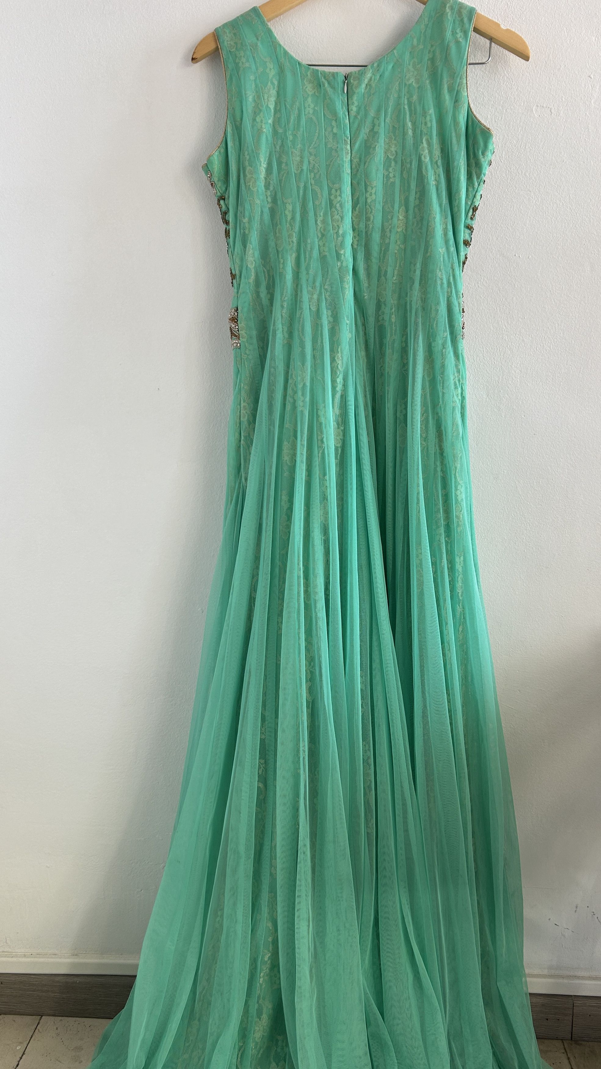 Vintage Mint Green Gold Embroidered Anarkali Gown Size M / US 6-8 / IT 42-44 - 13 Thumbnail