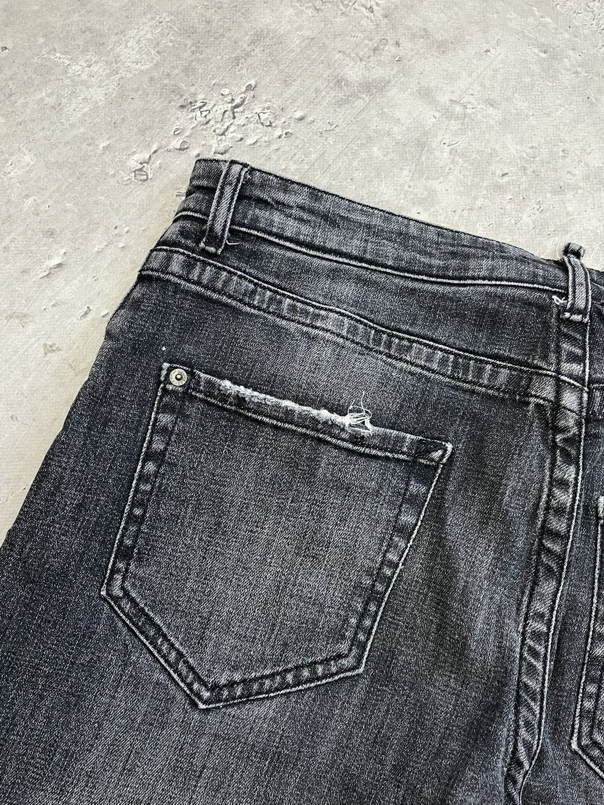 Dsquared2 Vintage slim Dsquared 2 slim black distressed jeans pants Size US 35 - 11 Thumbnail