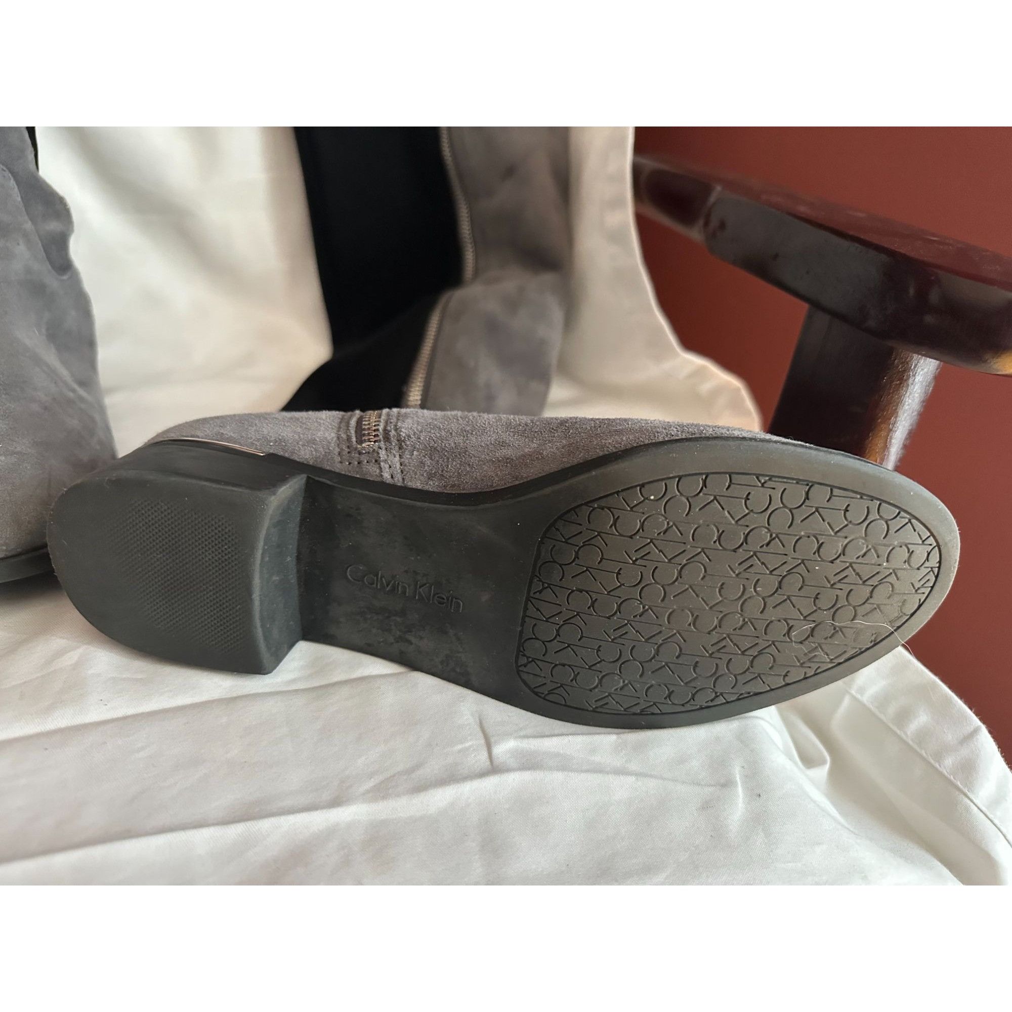 Calvin Klein Calvin Klein Cylan Over the Knee Suede Zip Boots 7.5 Size US 7.5 / IT 37.5 - 6 Thumbnail