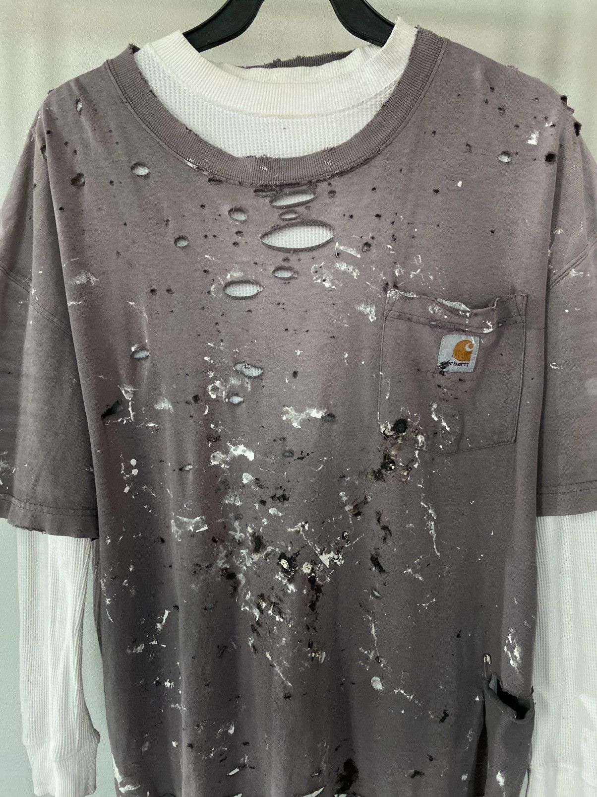 Carhartt Carhartt Thrashed Tee Pocket has a Rip and correct fade Size US XL / EU 56 / 4 - 6 Thumbnail