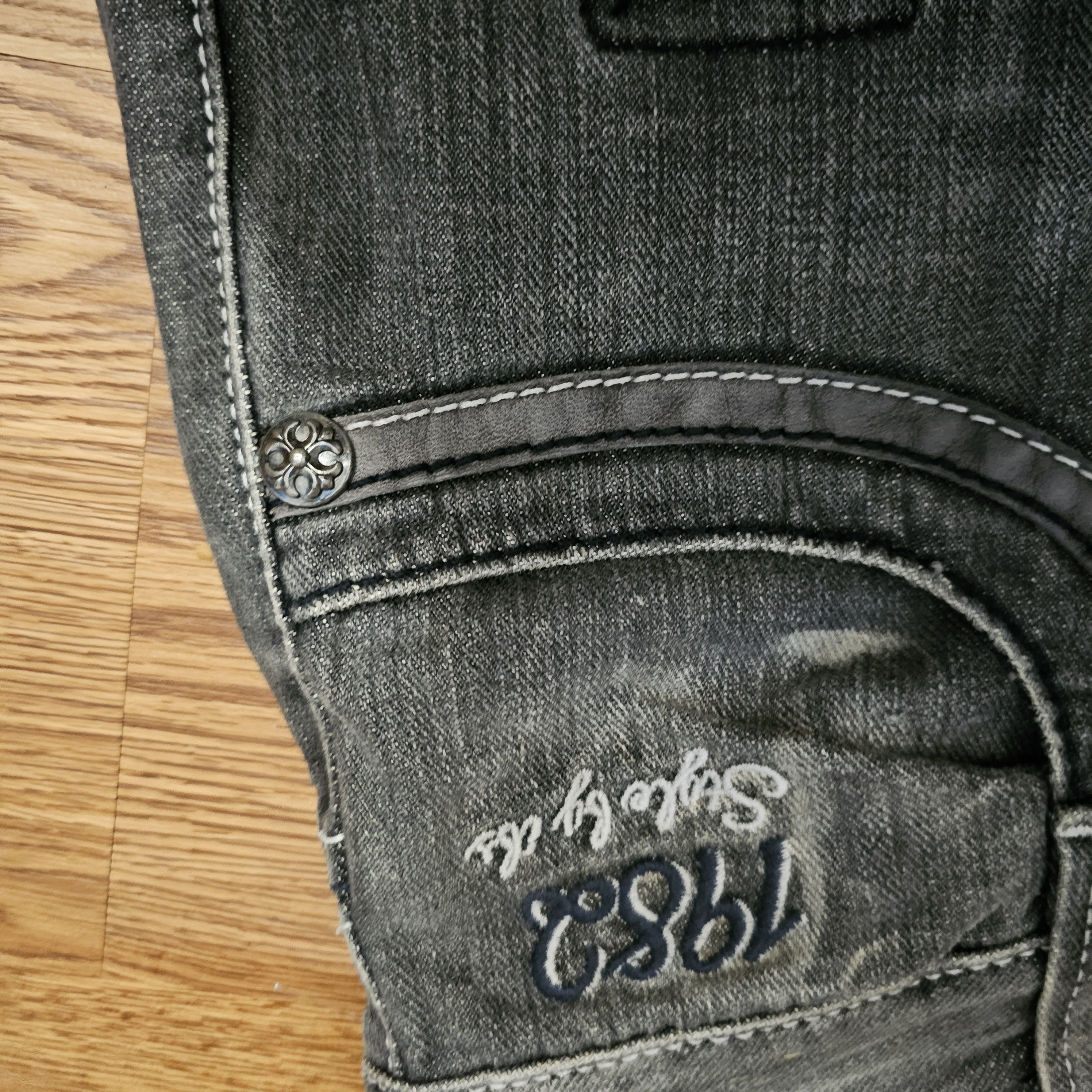 Hysteric Glamour Vintage IBS Jeans Studded Patchwork Distressed Jeans Size US 30 / EU 46 - 6 Thumbnail