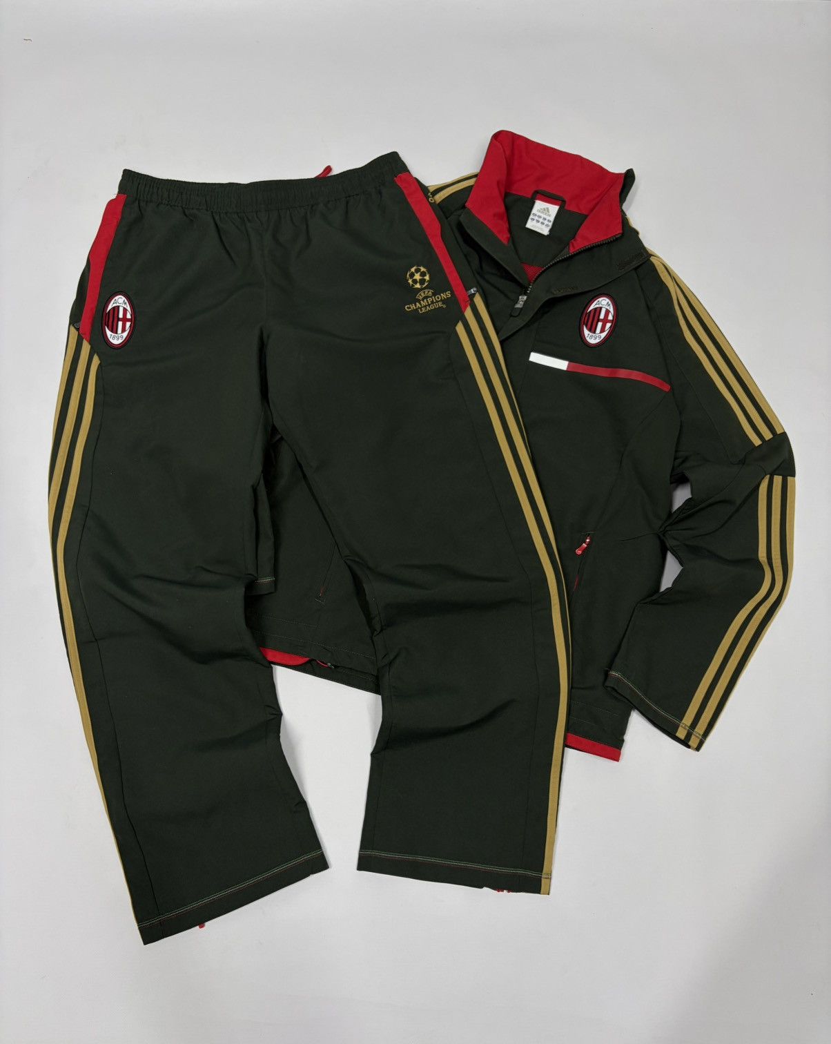 Nike AC Milan Adidas Tracksuit Champions League FootballY2K Set Size US L / EU 52-54 / 3 - 1 Thumbnail