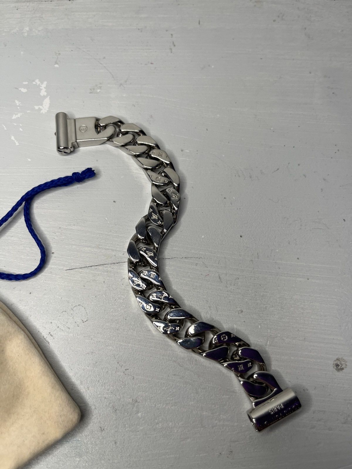 Louis Vuitton Louis Vuitton Chain Links Bracelet Engraved Monogram Silver Size ONE SIZE - 3 Thumbnail