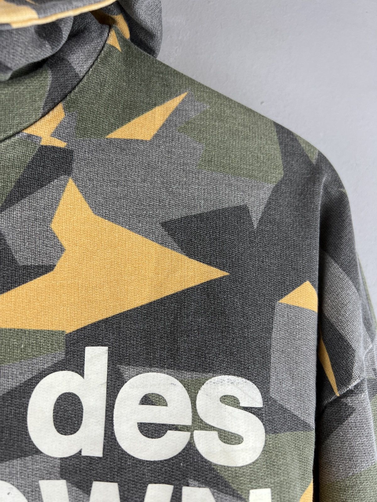 Comme Des Fuck Down Vintage COME des FUCK DOWN authentic hoodie multi camo y2k Size US M / EU 48-50 / 2 - 7 Thumbnail