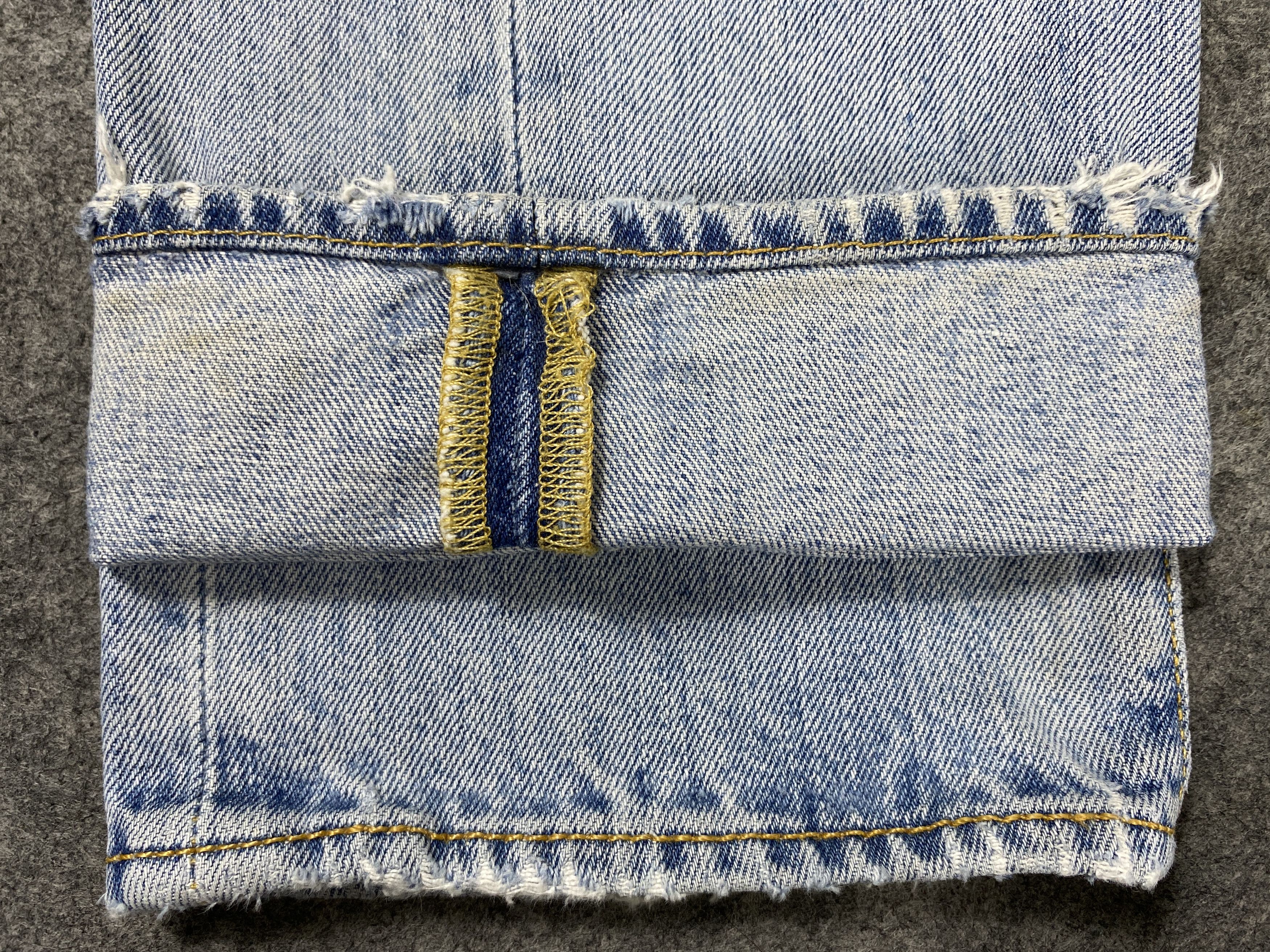 Japanese Brand Light Blue Wash Vintage Levi's 501 Jeans 32x31 Denim -JN2216 Size US 32 / EU 48 - 12 Thumbnail