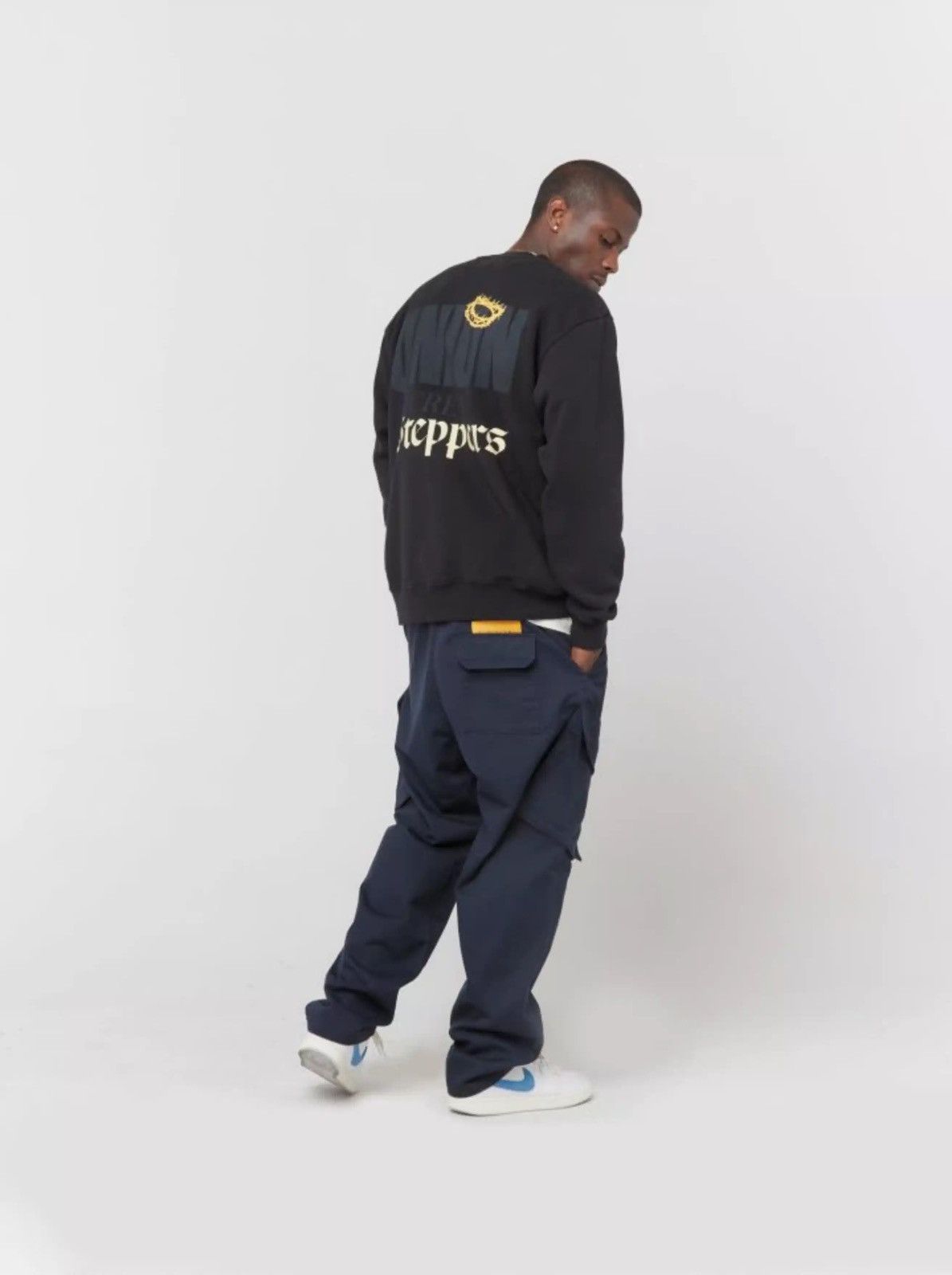Kendrick Lamar × Union LA pgLang Tokyo Limited Big Steppers Kendrick Crewneck Size US M / EU 48-50 / 2 - 5 Thumbnail