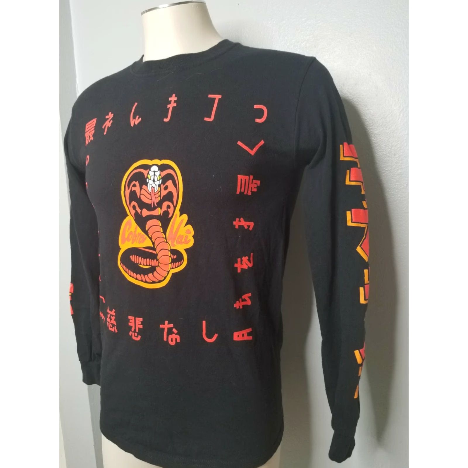 Ripple Junction Mens S Ripple Junction Karate Kid Cobra Kai Long Sleeve T-Shirt Black Size US S / EU 44-46 / 1 - 2 Thumbnail