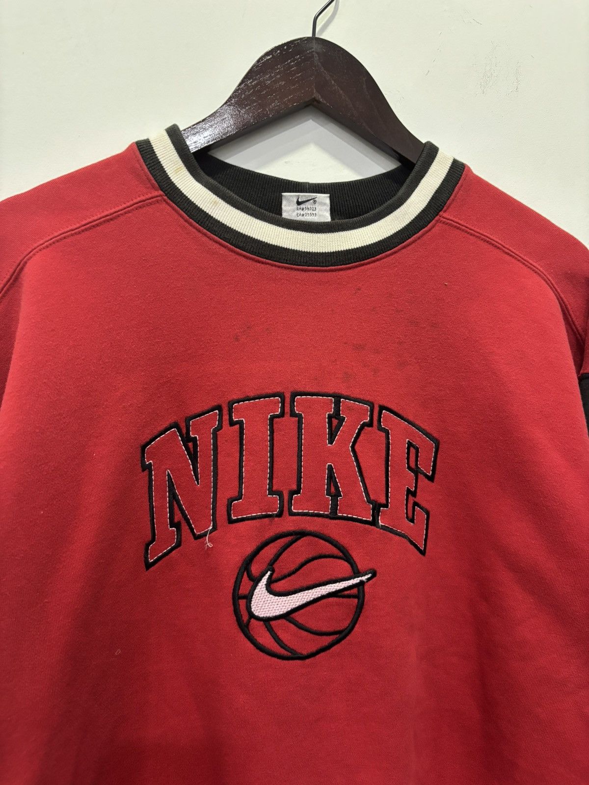 Vintage Vintage 90’s Nike Sweatshirt Size US S / EU 44-46 / 1 - 2 Thumbnail
