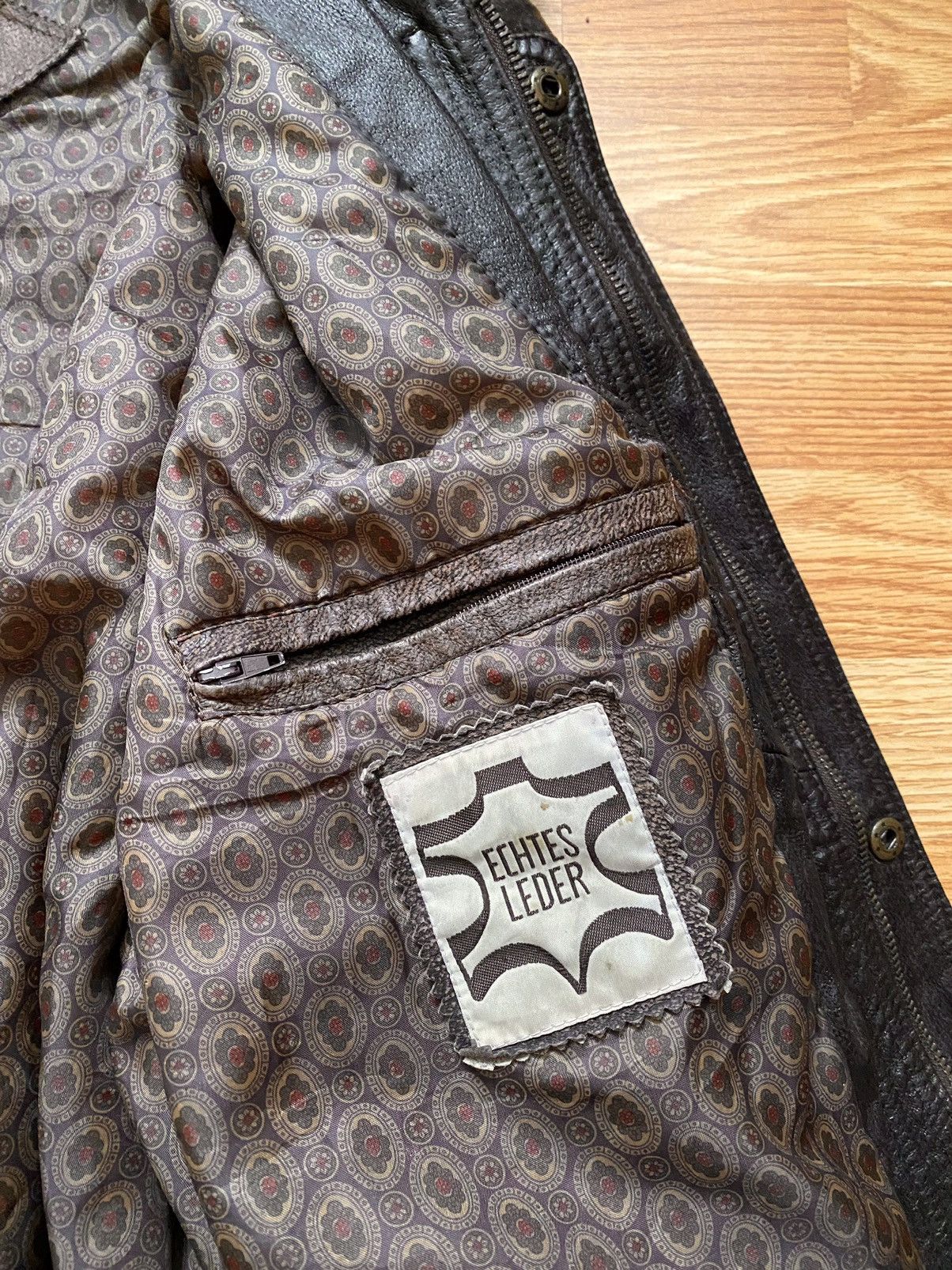 Vintage Vintage Leather Bomber Transformer Vest Jacket YKK Zip 80s Size US M / EU 48-50 / 2 - 11 Thumbnail