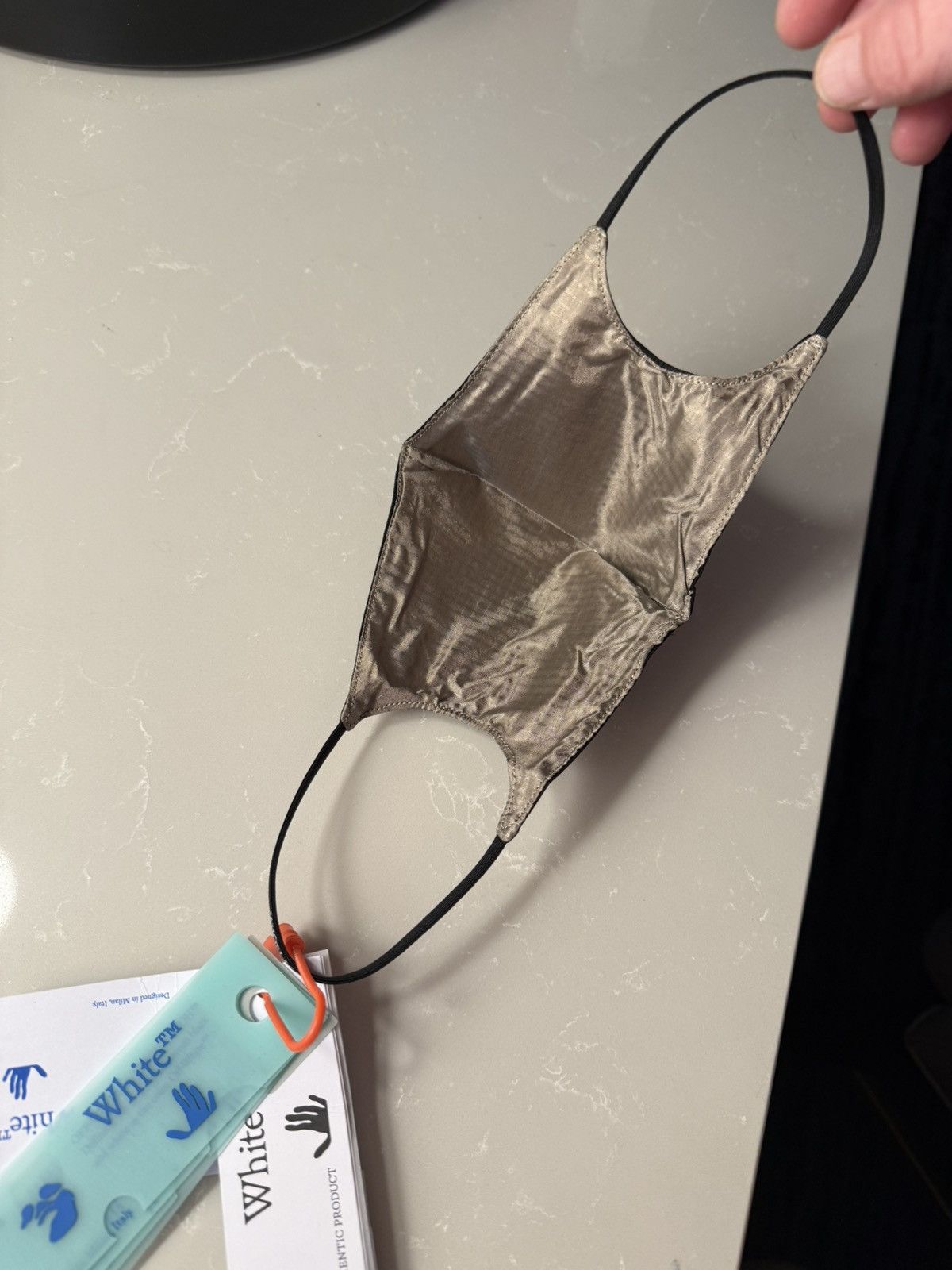 Off-White Off White Face Mask, face covering NEW! Genuine! S/M, Unisex Size ONE SIZE - 8 Thumbnail