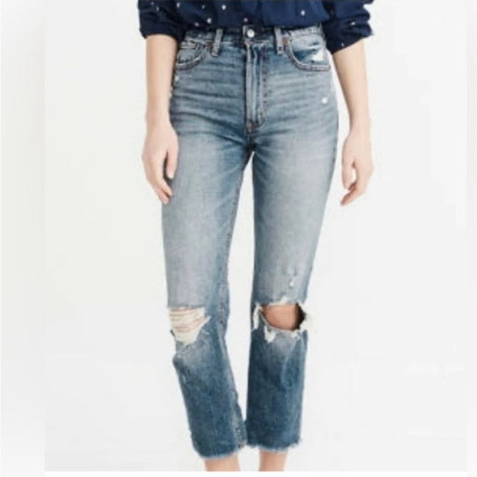Abercrombie & Fitch -Natural Rise Ankle Straight Zoe/28/NWT