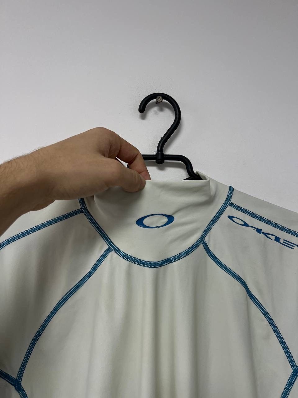 Other Vintage Oakley Compression Shirt Swim Run Athletic sz 2XL Size US XXL / EU 58 / 5 - 8 Thumbnail