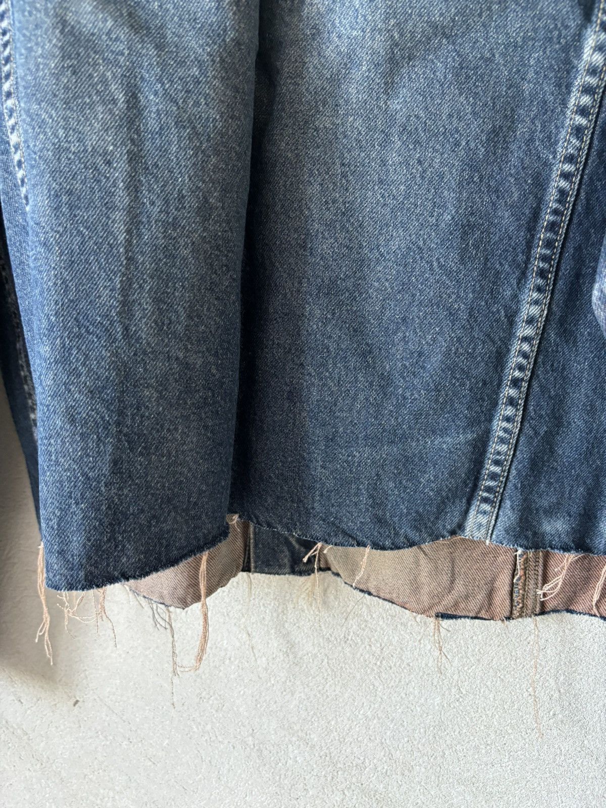 Helmut Lang HELMUT LANG STYLE CROPPED FADED DIRTY WASH DENIM JACKET Size US XL / EU 56 / 4 - 7 Thumbnail