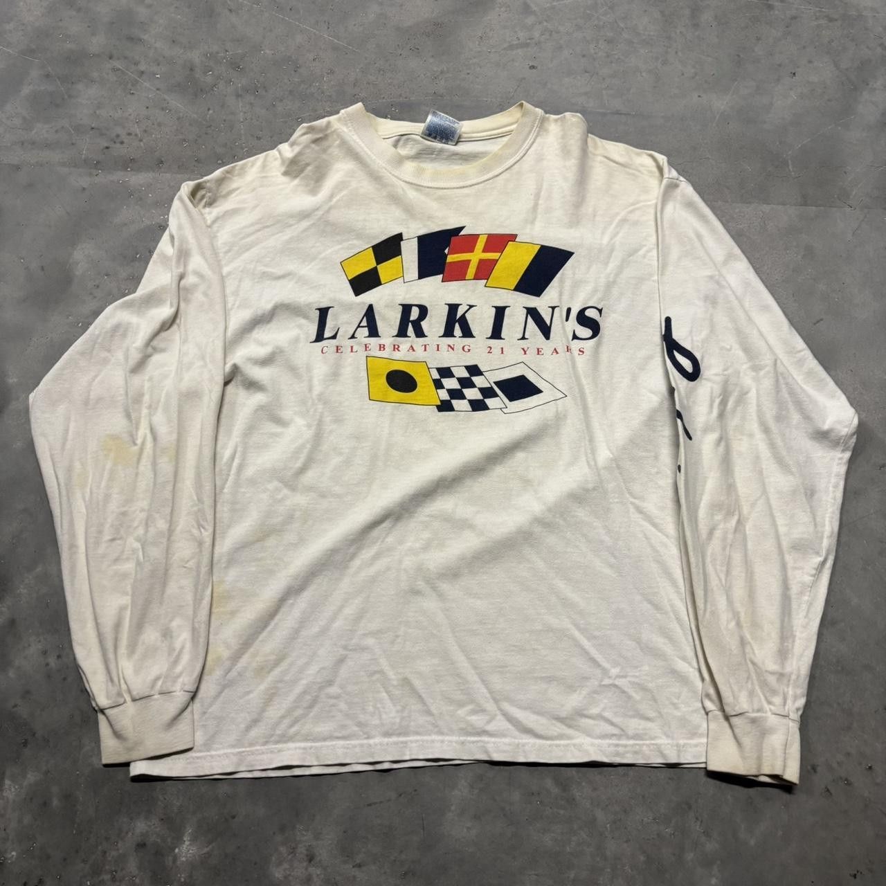 Japanese Brand × Vintage Crazy Vintage 90s White Longsleeve Graphic Tee! Size US XL / EU 56 / 4 - 1 Thumbnail
