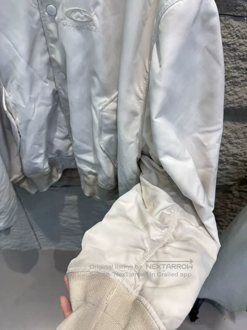 Balenciaga Balenciaga Bomber Autumn Series Solid Color Baseball Colla Size US S / EU 44-46 / 1 - 4 Thumbnail