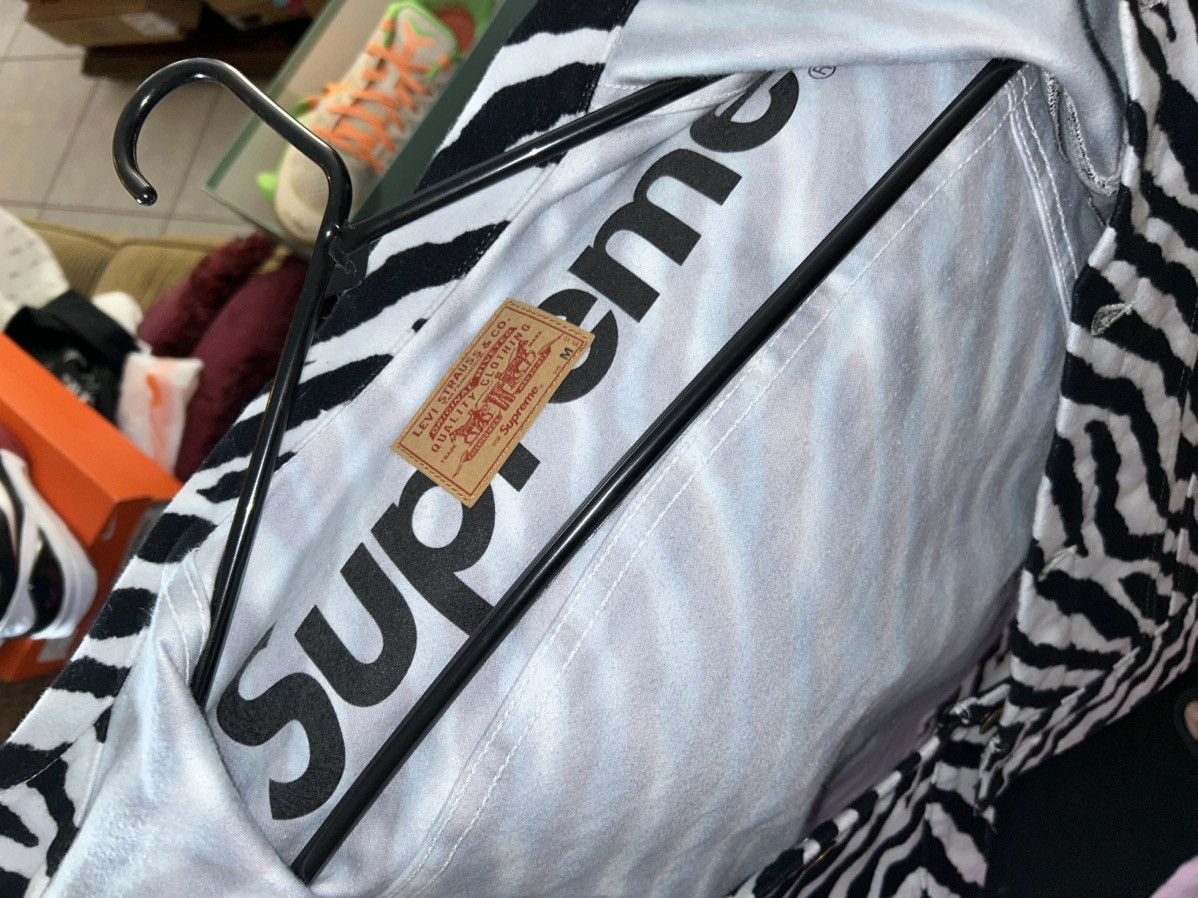 Levi's × Supreme Supreme Levi’s Moleskin Trucker Jacket FW15 size Medium NEW Size US M / EU 48-50 / 2 - 7 Thumbnail